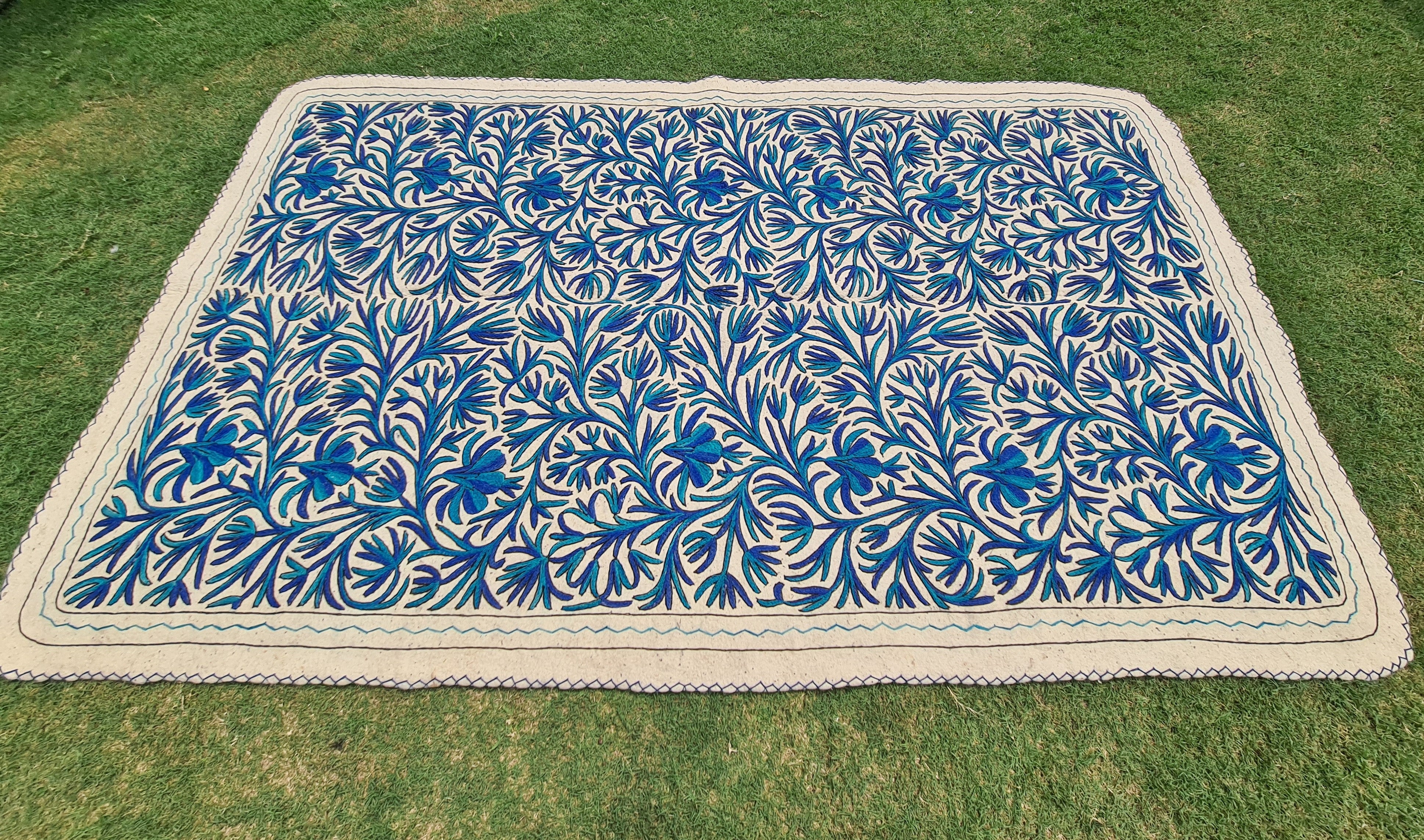 Beautiful 6*9 hand felted Kashmiri Namda - fully embroidered by hand - soft wool living room rug - The Shanti Home
