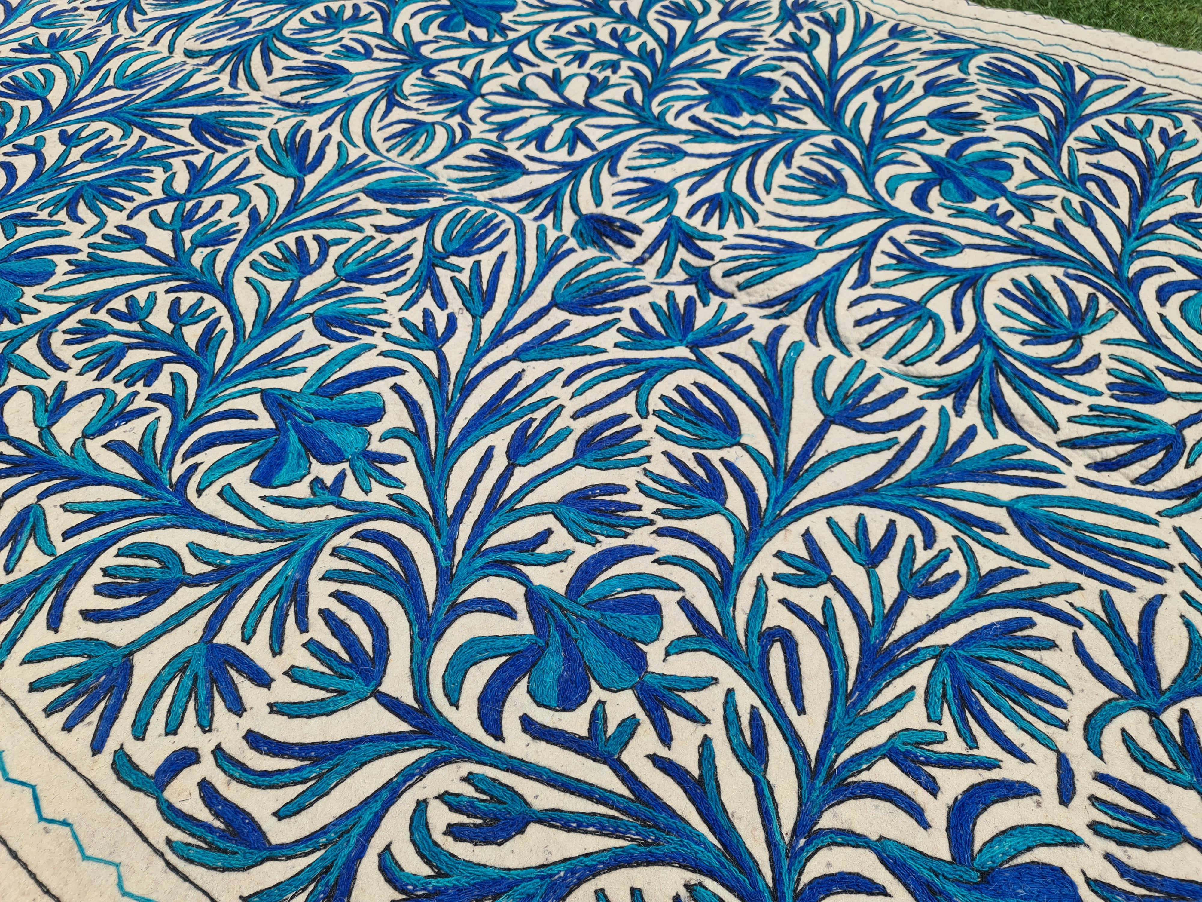 Beautiful 6*9 hand felted Kashmiri Namda - fully embroidered by hand - soft wool living room rug - The Shanti Home