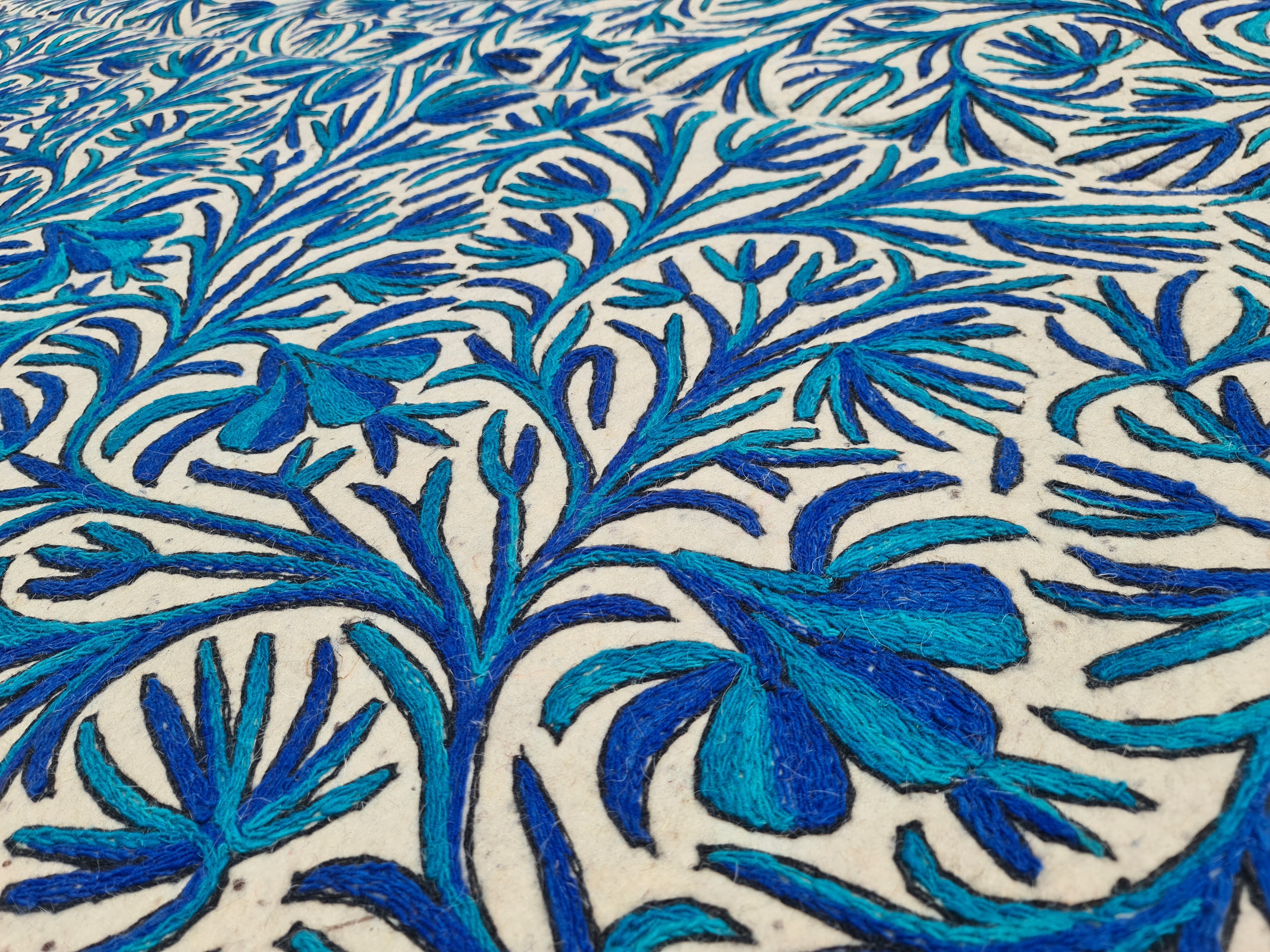 Beautiful 6*9 hand felted Kashmiri Namda - fully embroidered by hand - soft wool living room rug - The Shanti Home