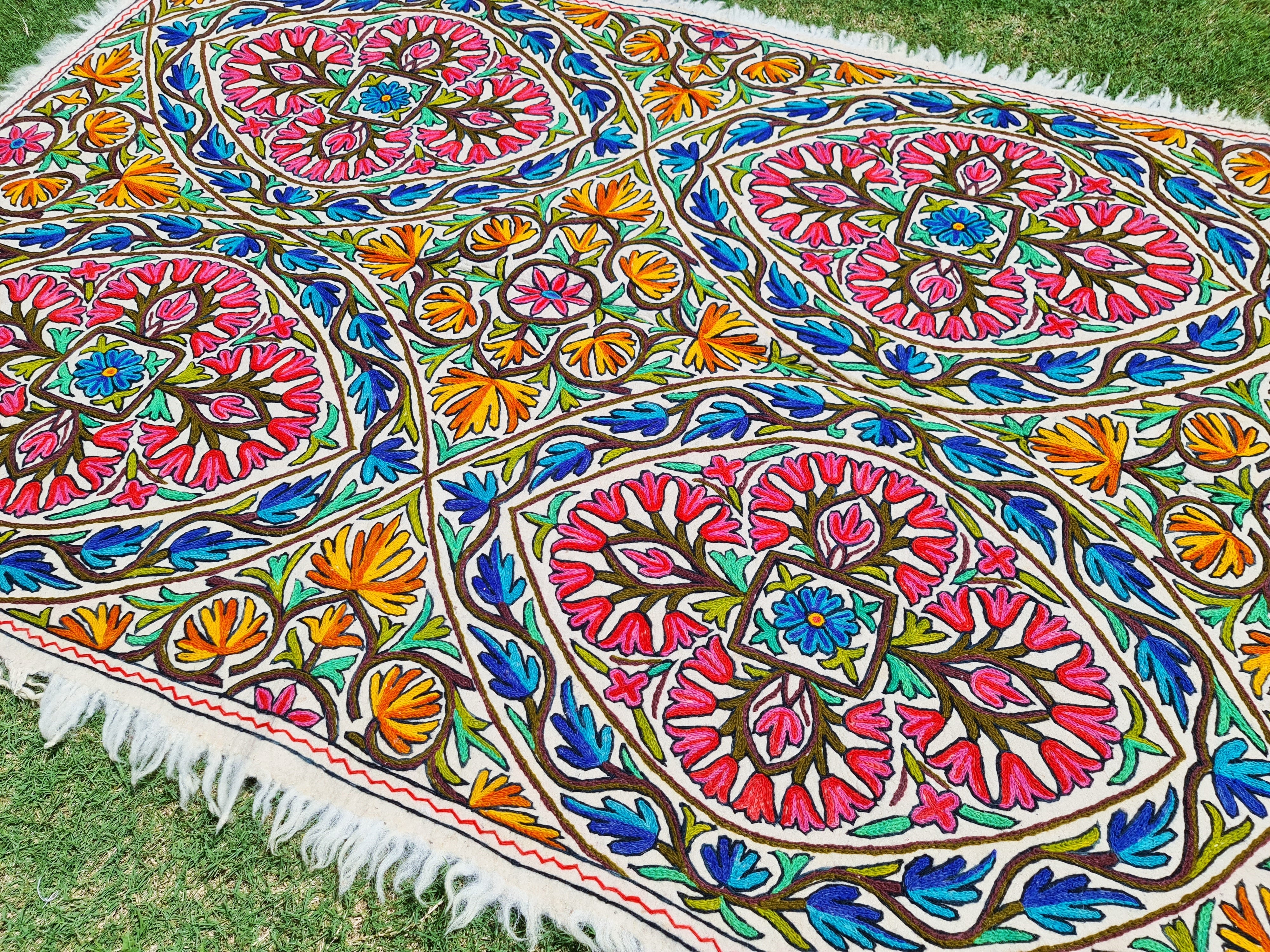 Kashmiri Namda wool rug boho area rug | colorful traditional hand felted Carpet 7x5 ft Floral embroidery - The Shanti Home
