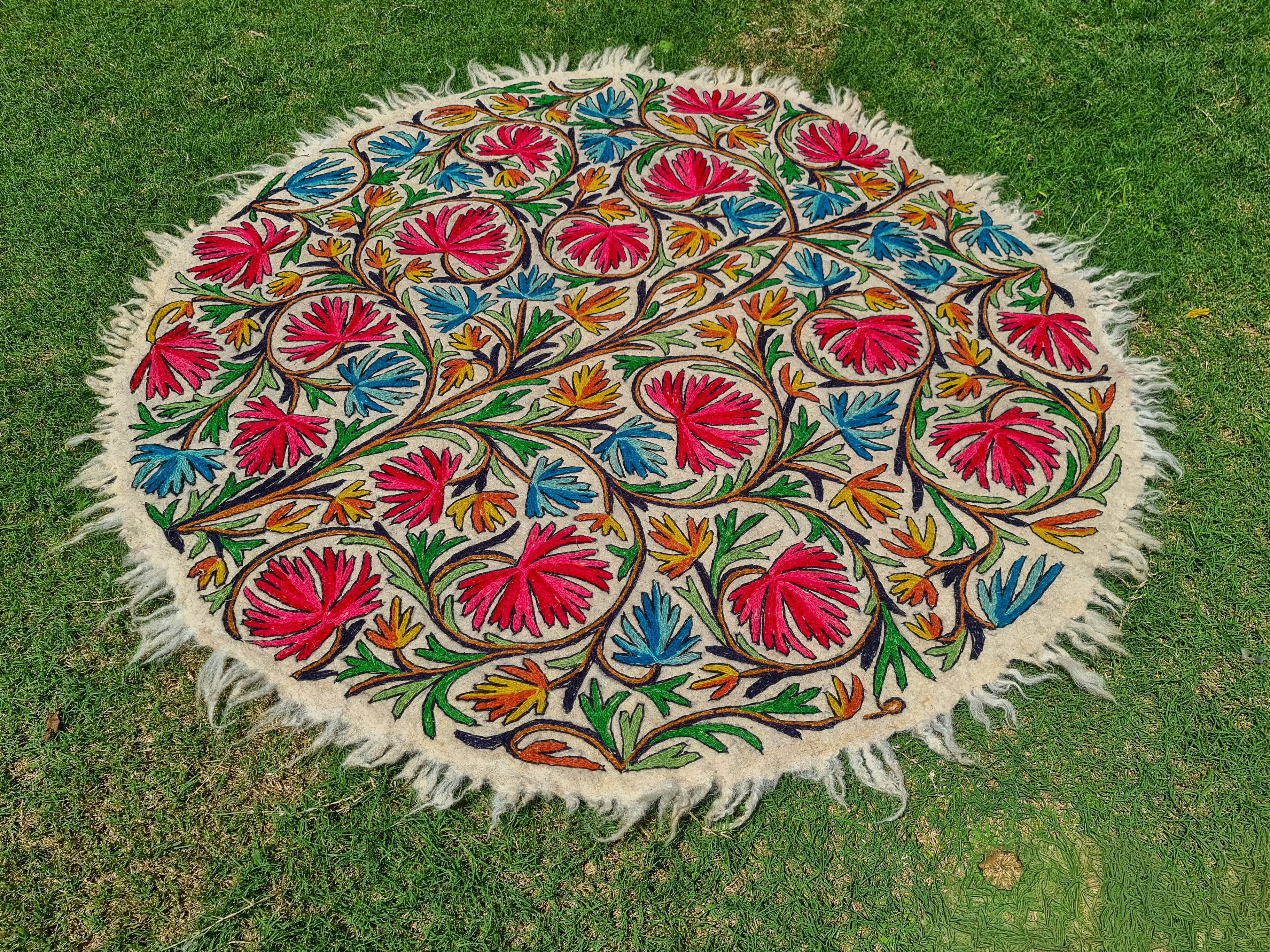 Kashmiri wool rug "Tree of life" boho area rug traditional Namda embroidery rug | hand felted 5ft bohemian bedroom rug - colorful floral rug
