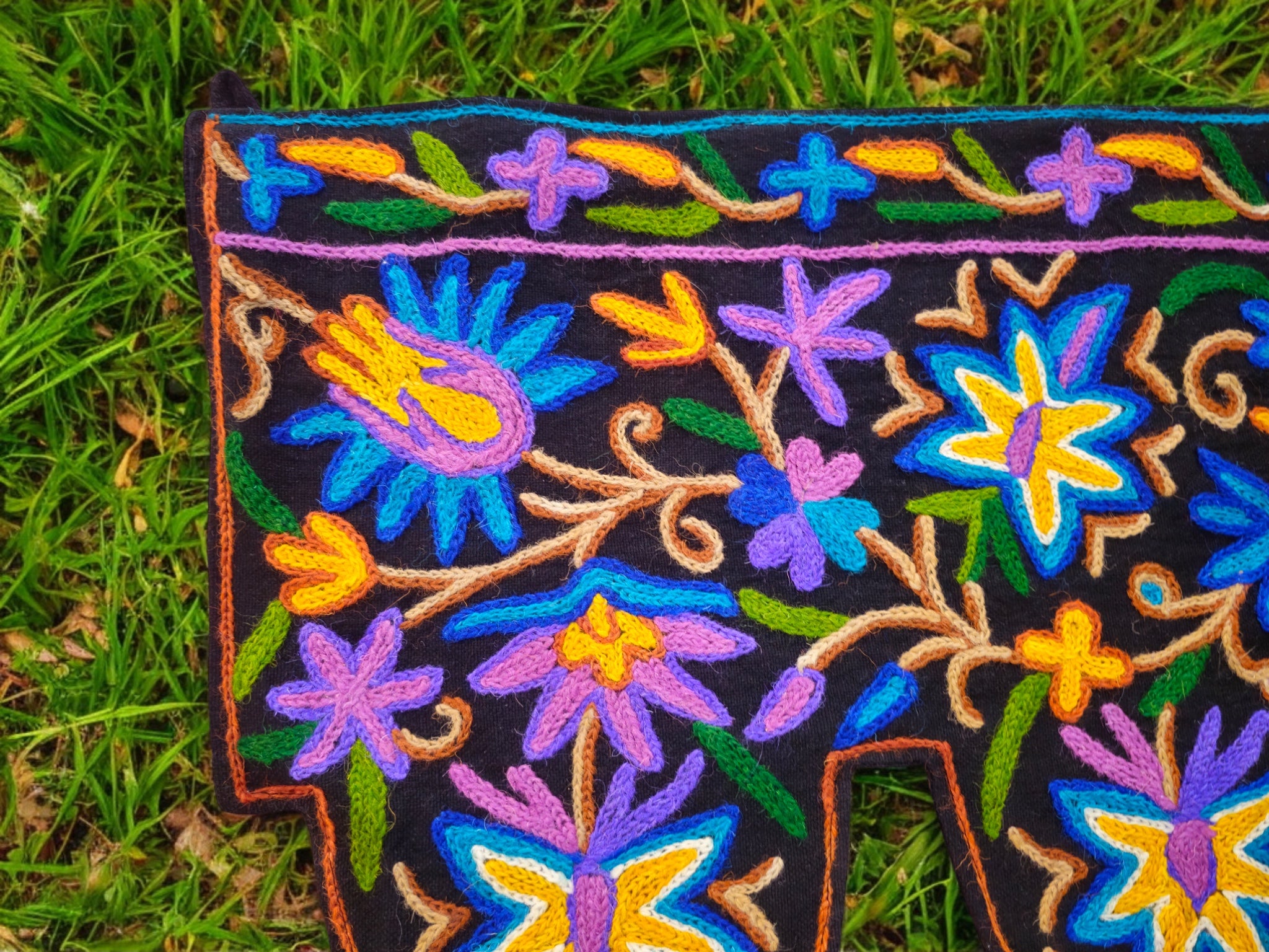 Kashmiri Toran Door Valance 39" Hand-Embroidered Floral Cotton & Wool Banner Crewel embroidery