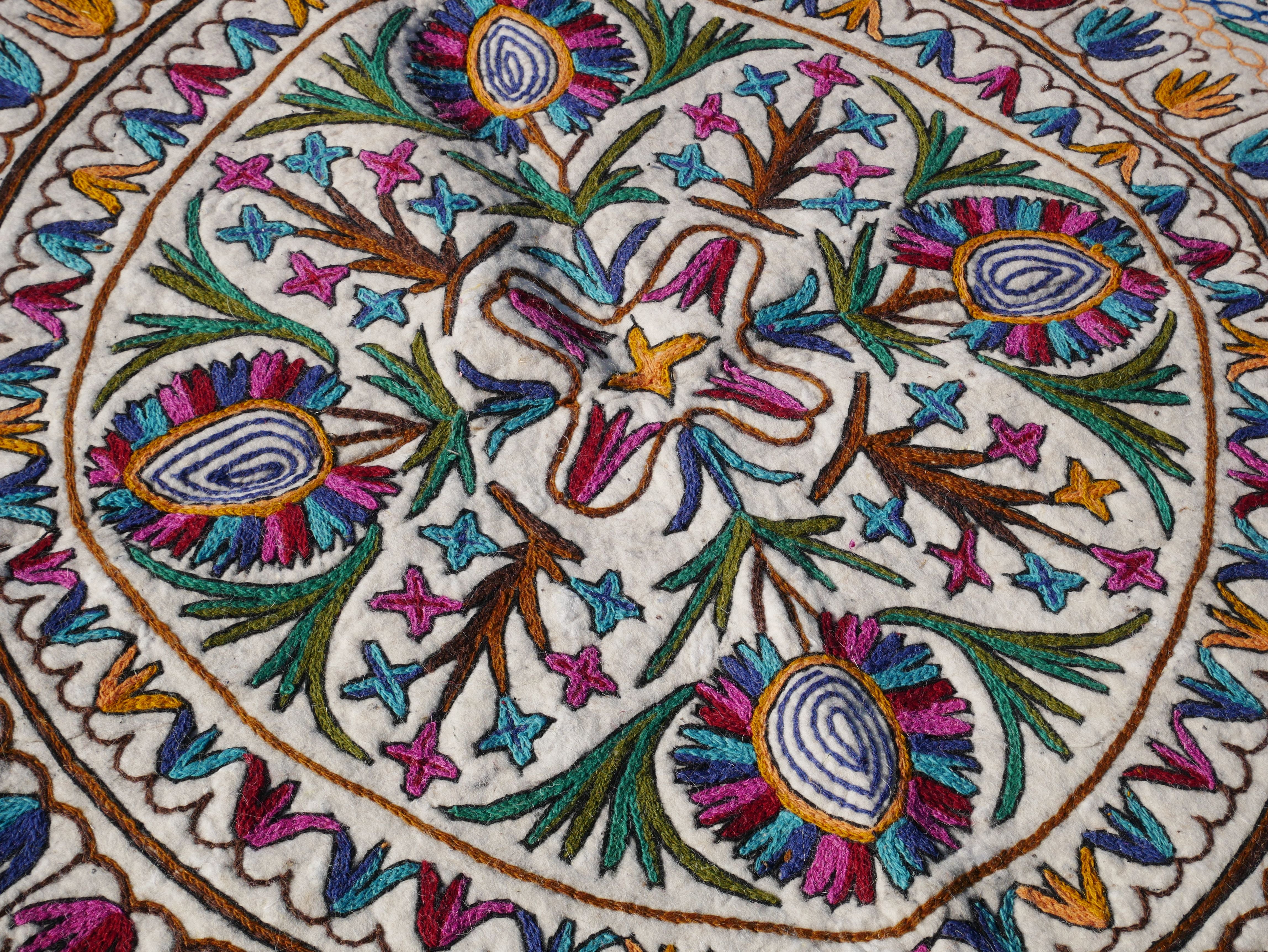 Hand-Felted 7x5 Flower Wool Rug "Namda" from Kashmir - Unique Floral Embroidery on Sheep Wool Felt Base - Boho Decor for Cozy Floors and Hippie Homes - The Shanti Home