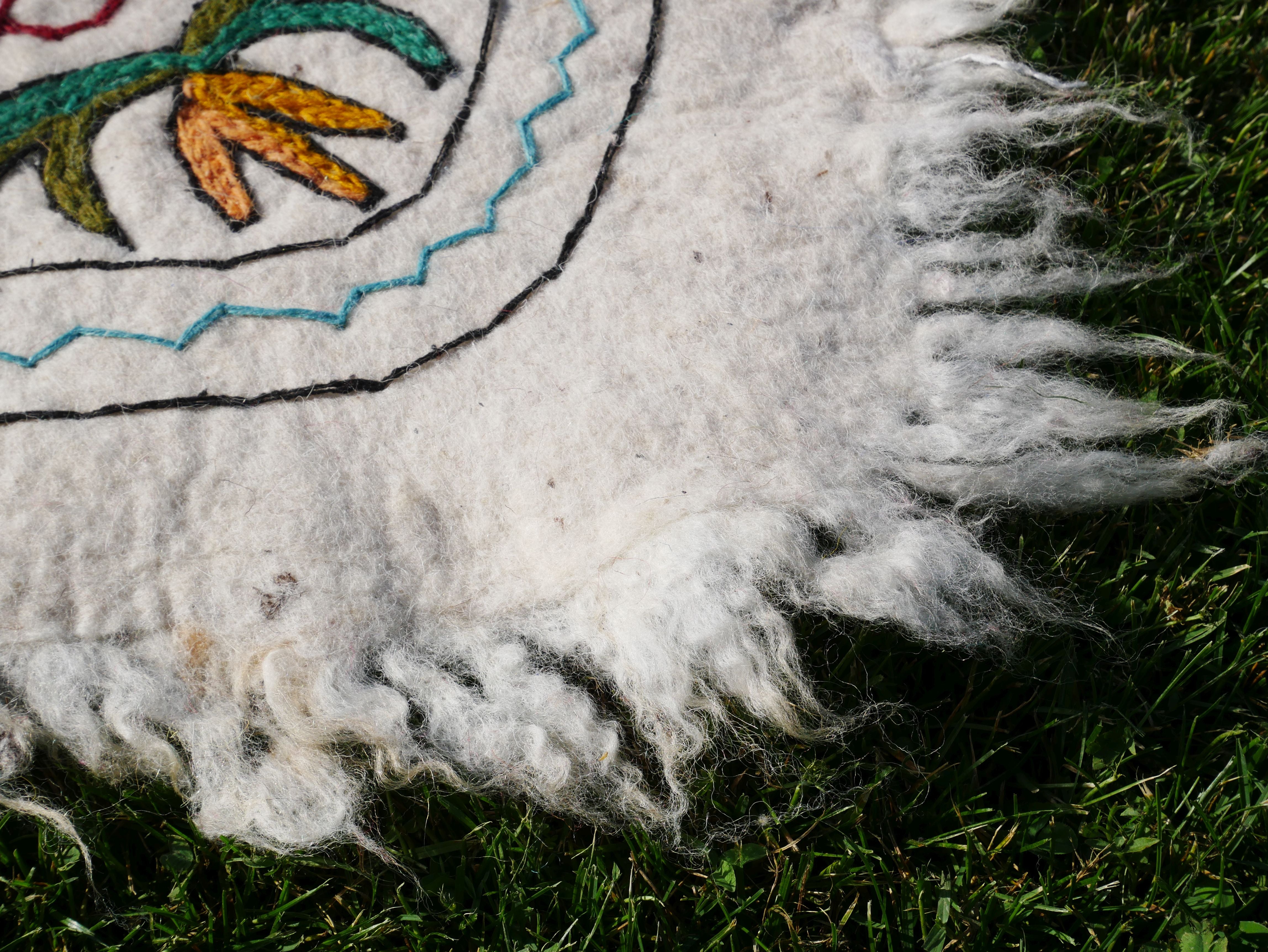 Hand-Felted 7x5 Flower Wool Rug "Namda" from Kashmir - Unique Floral Embroidery on Sheep Wool Felt Base - Boho Decor for Cozy Floors and Hippie Homes - The Shanti Home