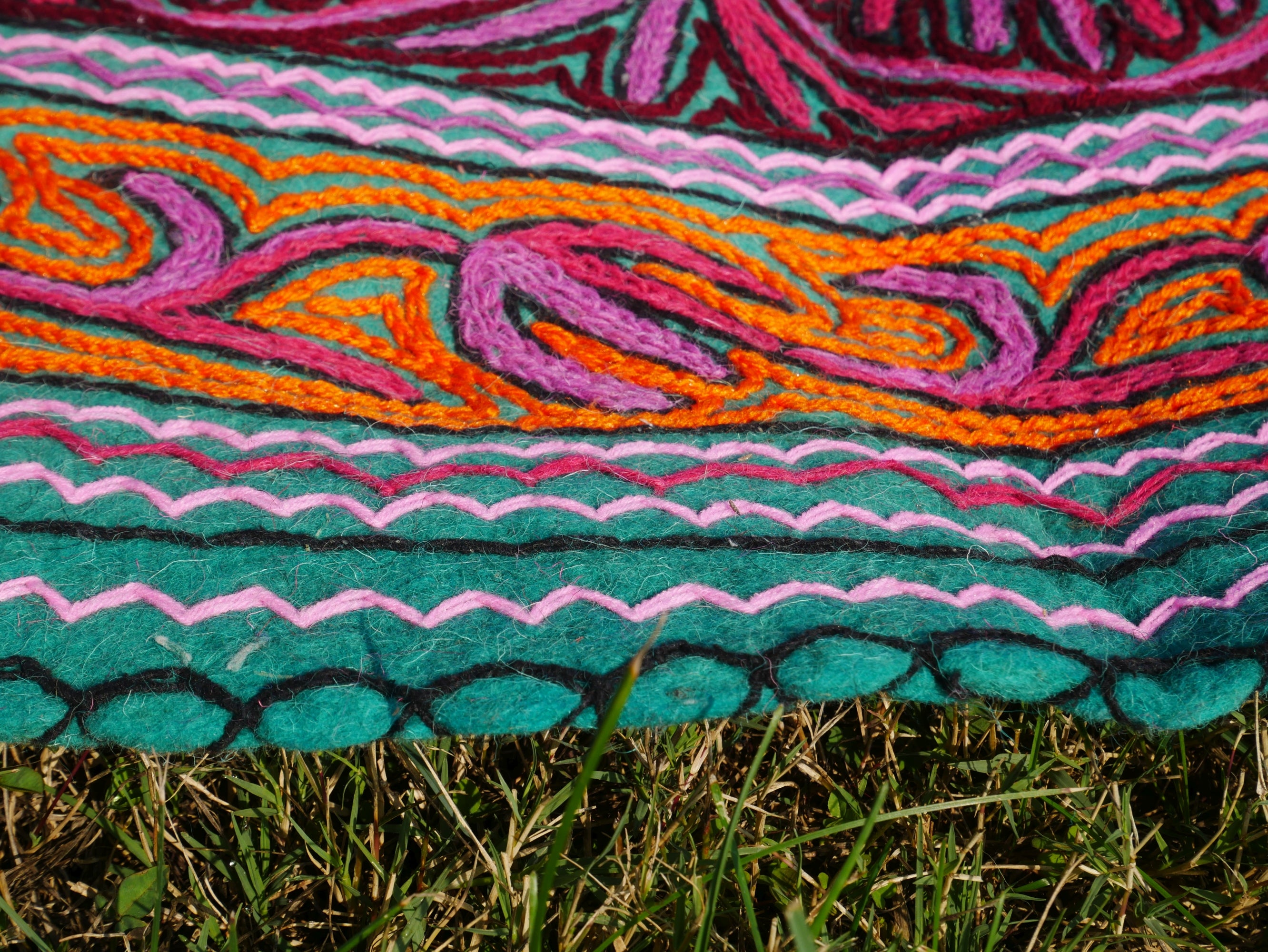 Kashmiri Namda rug 5ft - Mandala wool rug - boho area rug handfelted and embroidered - The Shanti Home