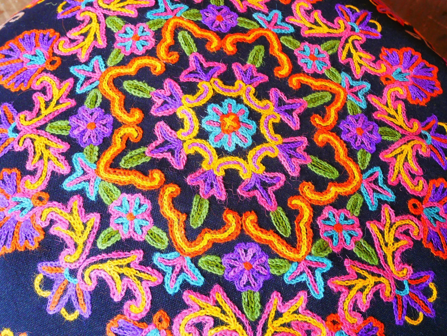 Kashmiri floor pillow "Shanti" | large meditation cushion - hand embroidered - cotton and wool