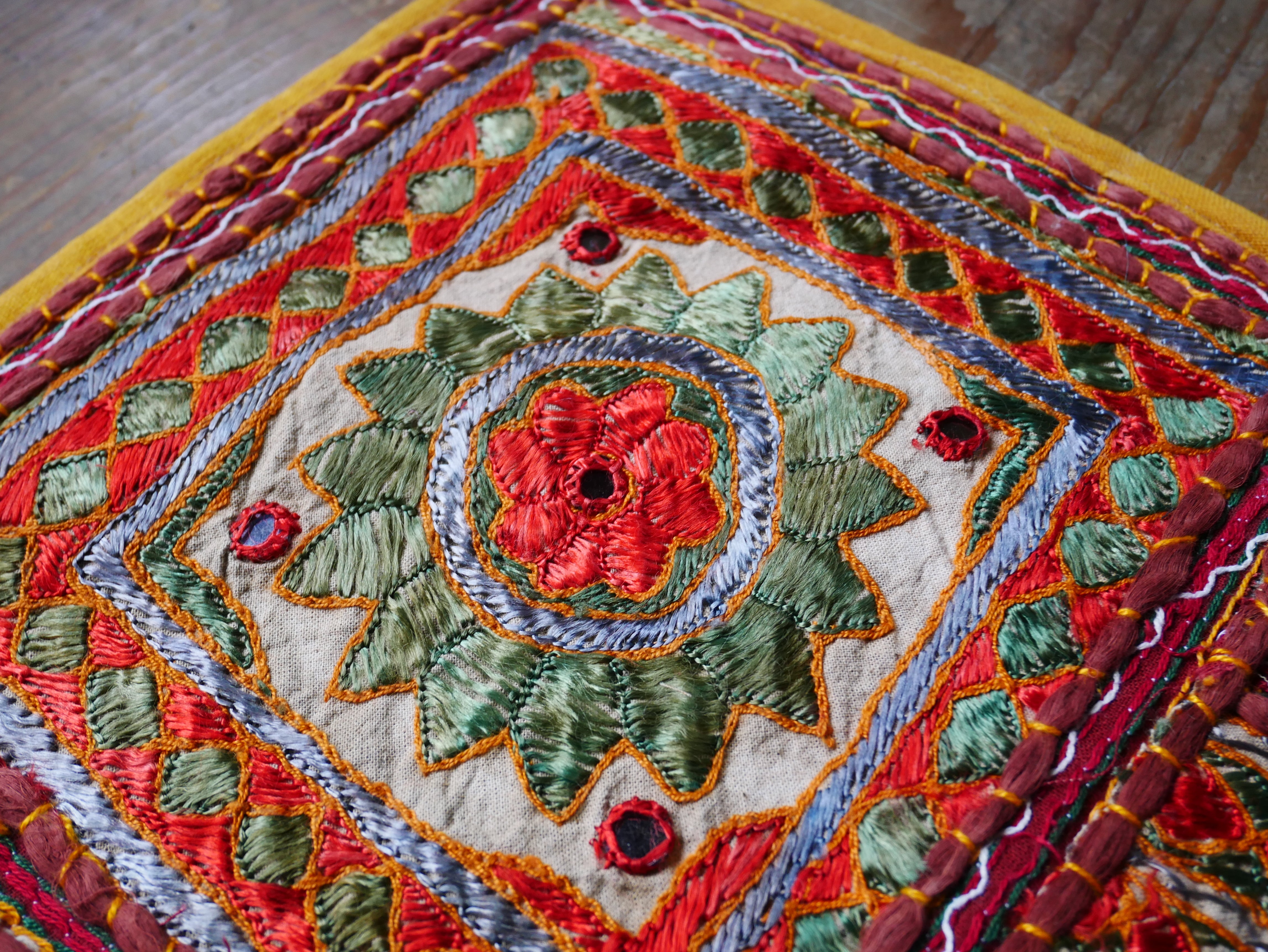 Toran bordado - Colgante de puerta indio - Cenefa de ventana estilo bohemio Masala - Índigo o verde bosque