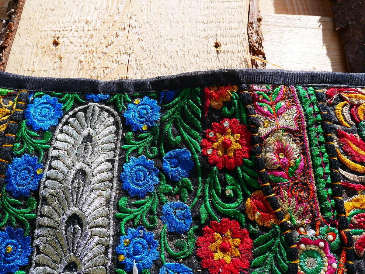 Extra Large Indian Toran 6.5 ft – Handmade Door Hanging & Window Valance