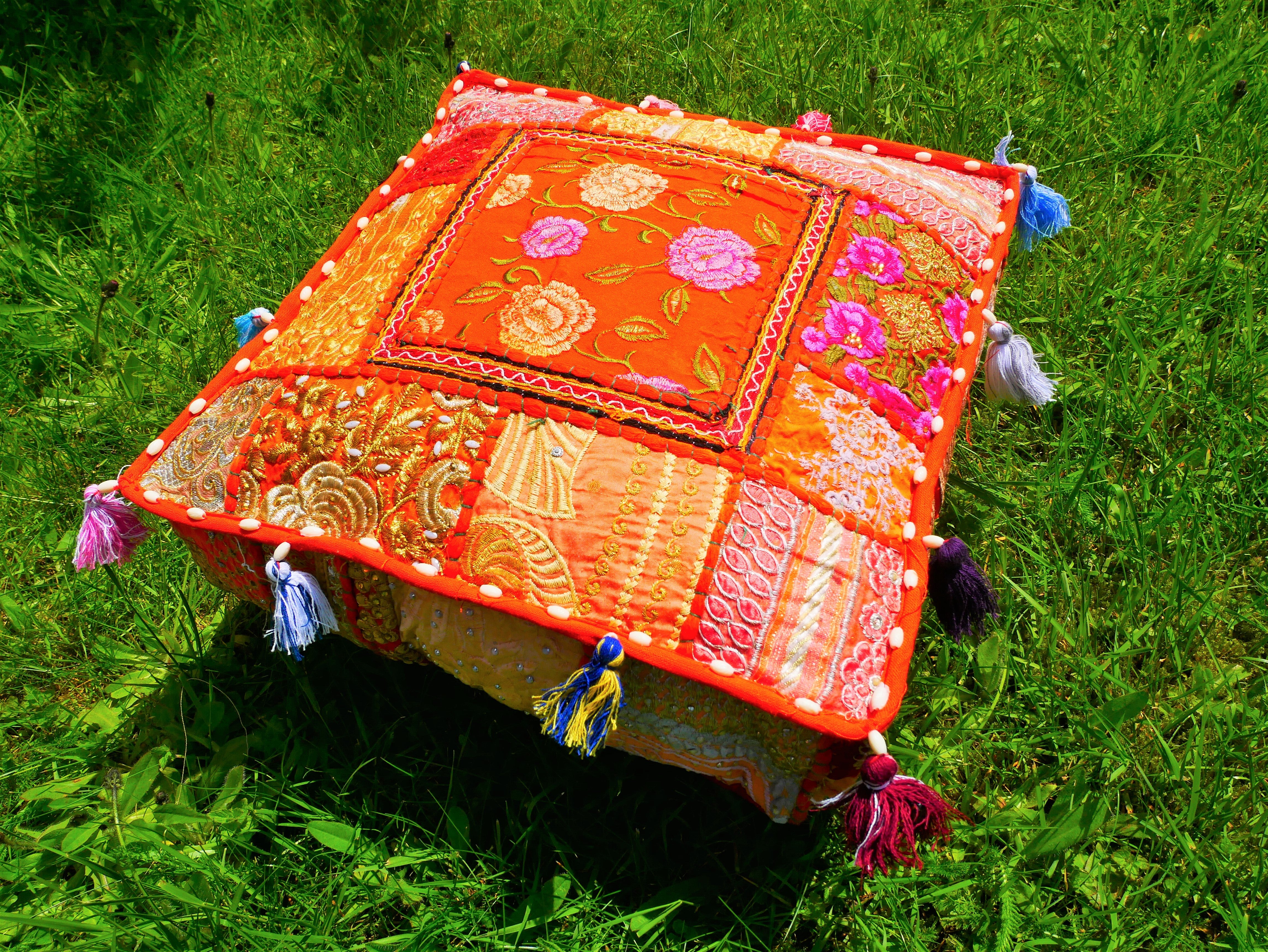 Funda de cojín de suelo Rajastani de 16" | Cojín de meditación - Cojín decorativo para asientos indios bohemios de suelo