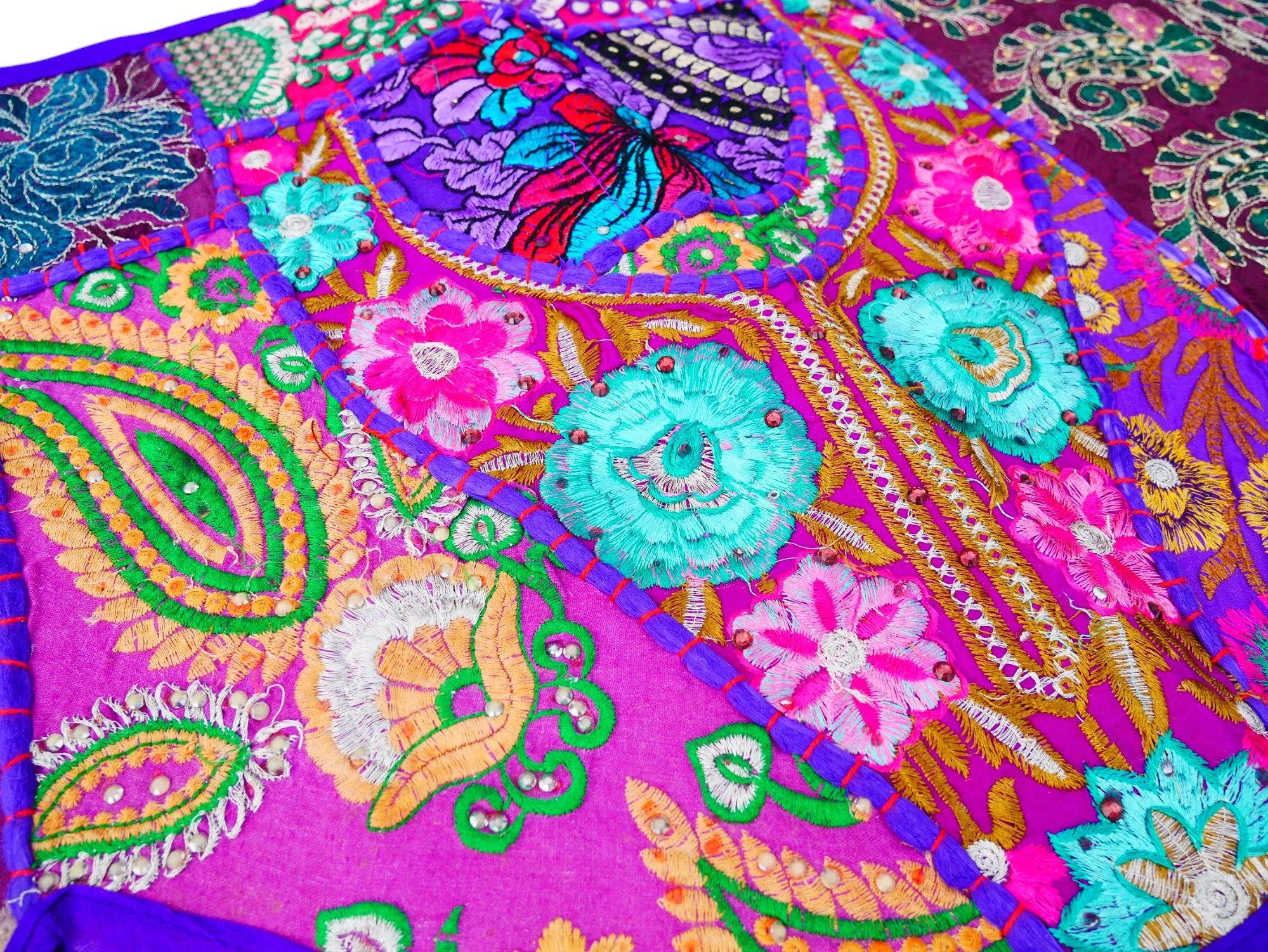 Colgadura de puerta india - Toran - tapiz de pared púrpura para decoración de pared bohemia y hogares hippies