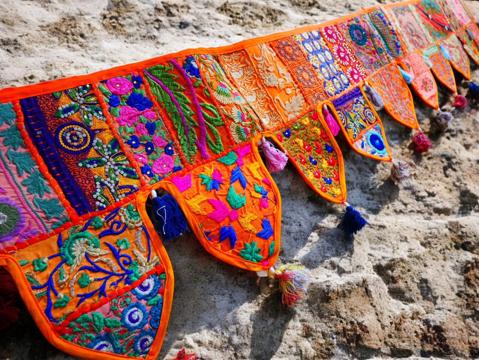 Cenefa de ventana india Toran extragrande de 1,98 m - Adorno para puerta - Decoración de pared hippie