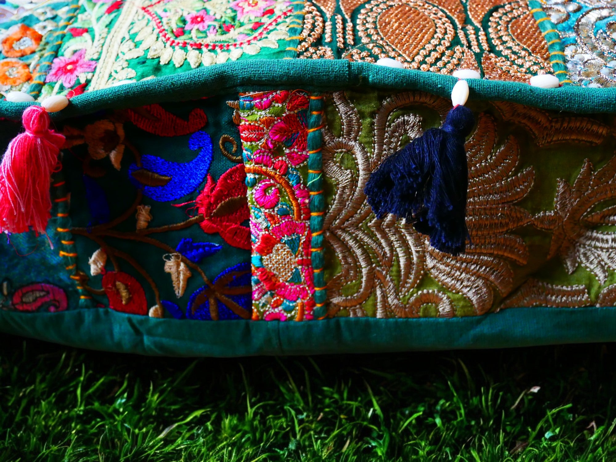 Funda de cojín de suelo Rajastani de 16" | Cojín de meditación - Cojín decorativo para asientos indios bohemios de suelo