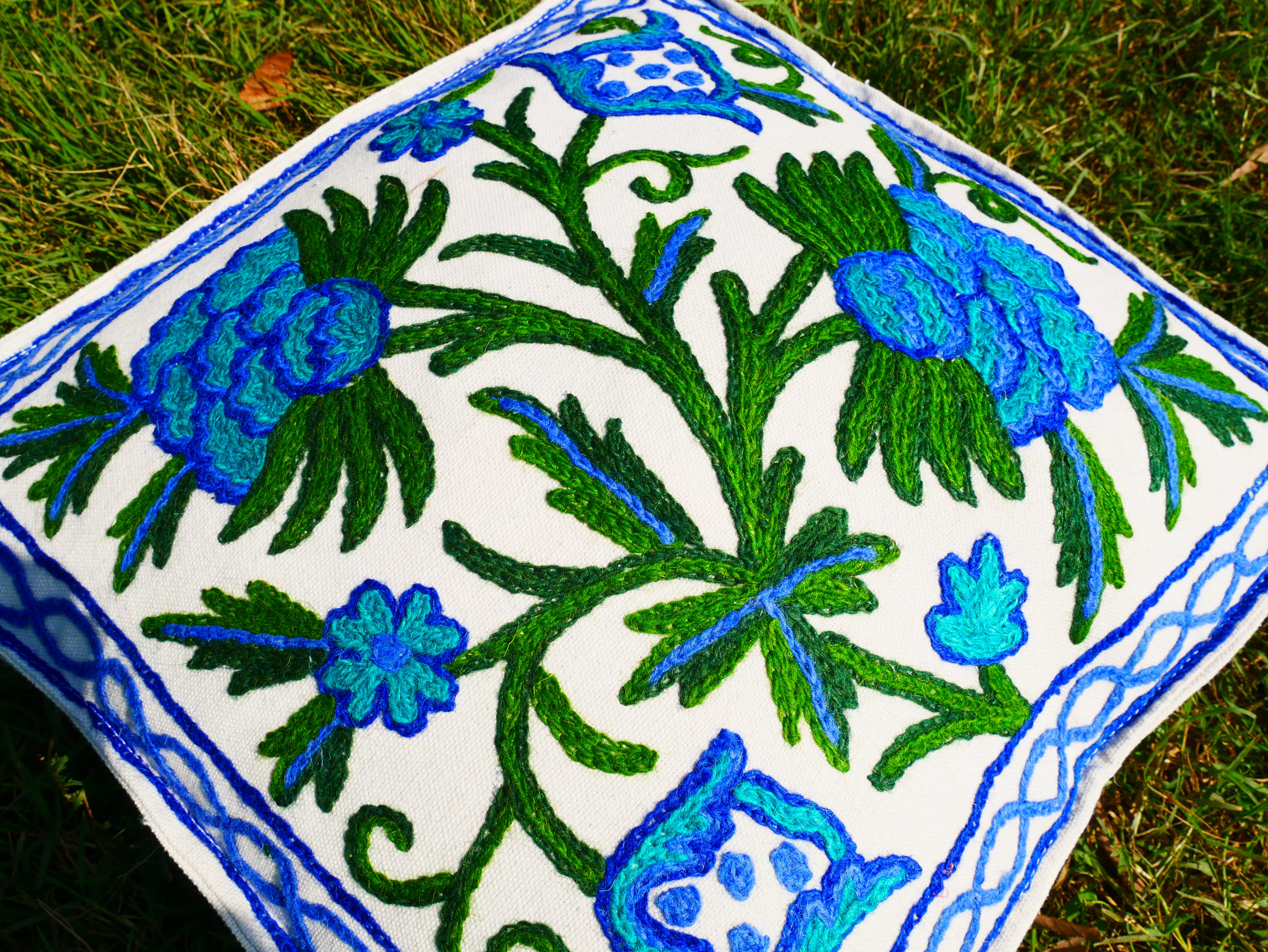 Kashmiri Wool Meditation Cushion – Hand-Embroidered Floral Design