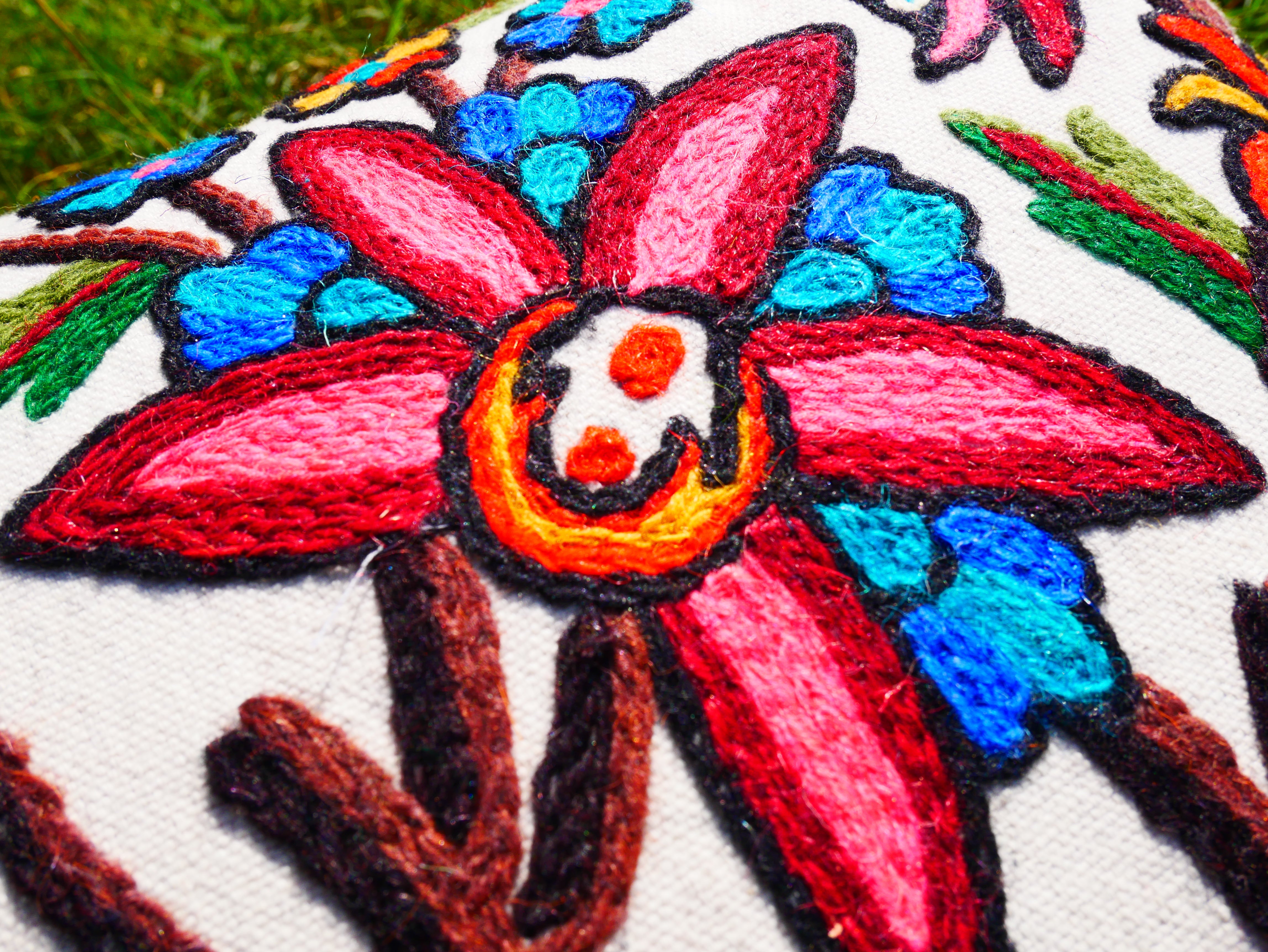 Kashmiri Embroidery pillow "Duanz Dar" Crewel Pillow Covers: Handcrafted by Artisans 16x16 inches