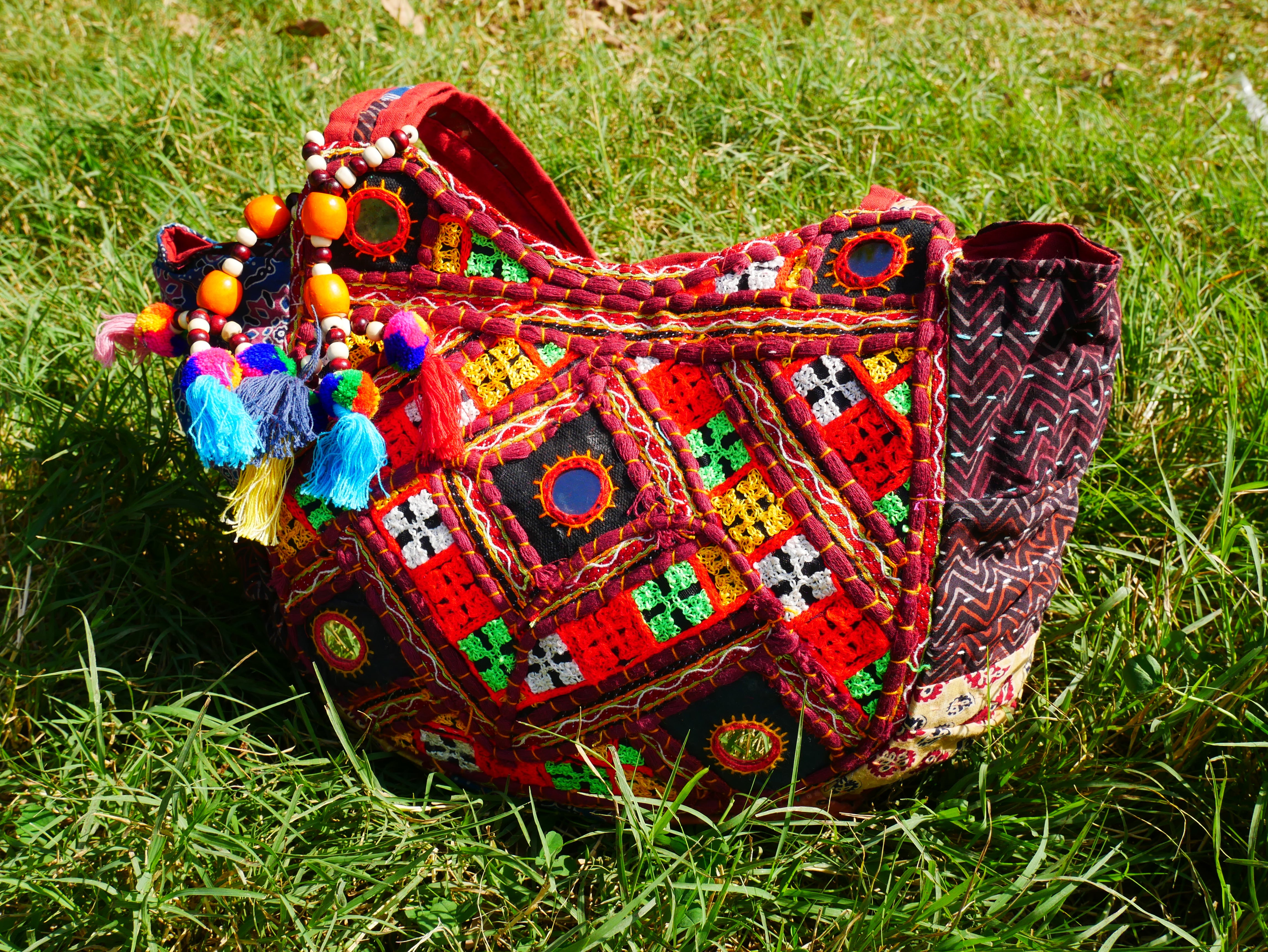 Bolso bohemio - bolso hippie colorido | bandolera bohemia hecha a mano | bolso hobo de festival