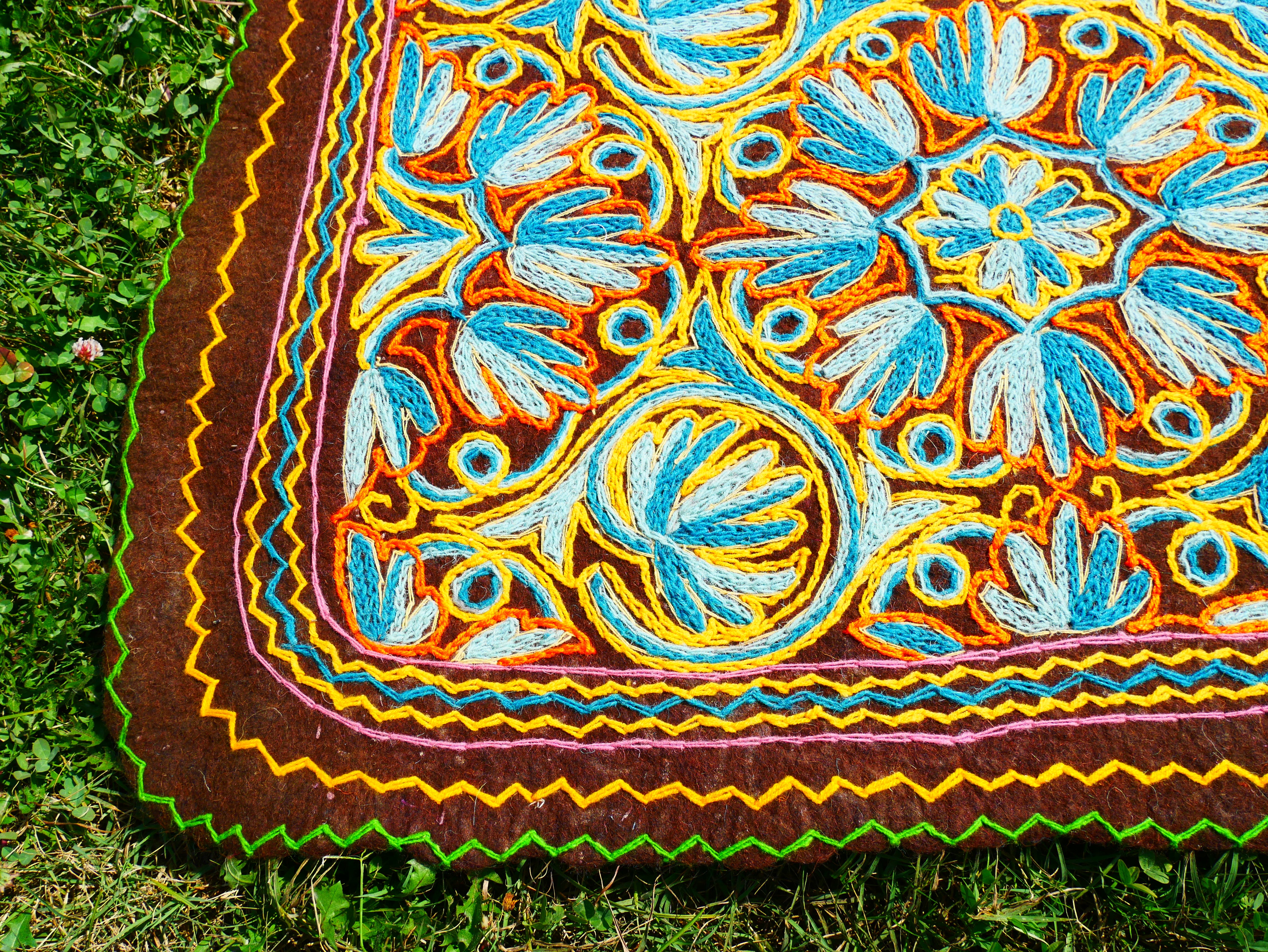 Hand felted Kashmiri Namda rug 6x10 fully embroidered - soft bohemian bedroom rug