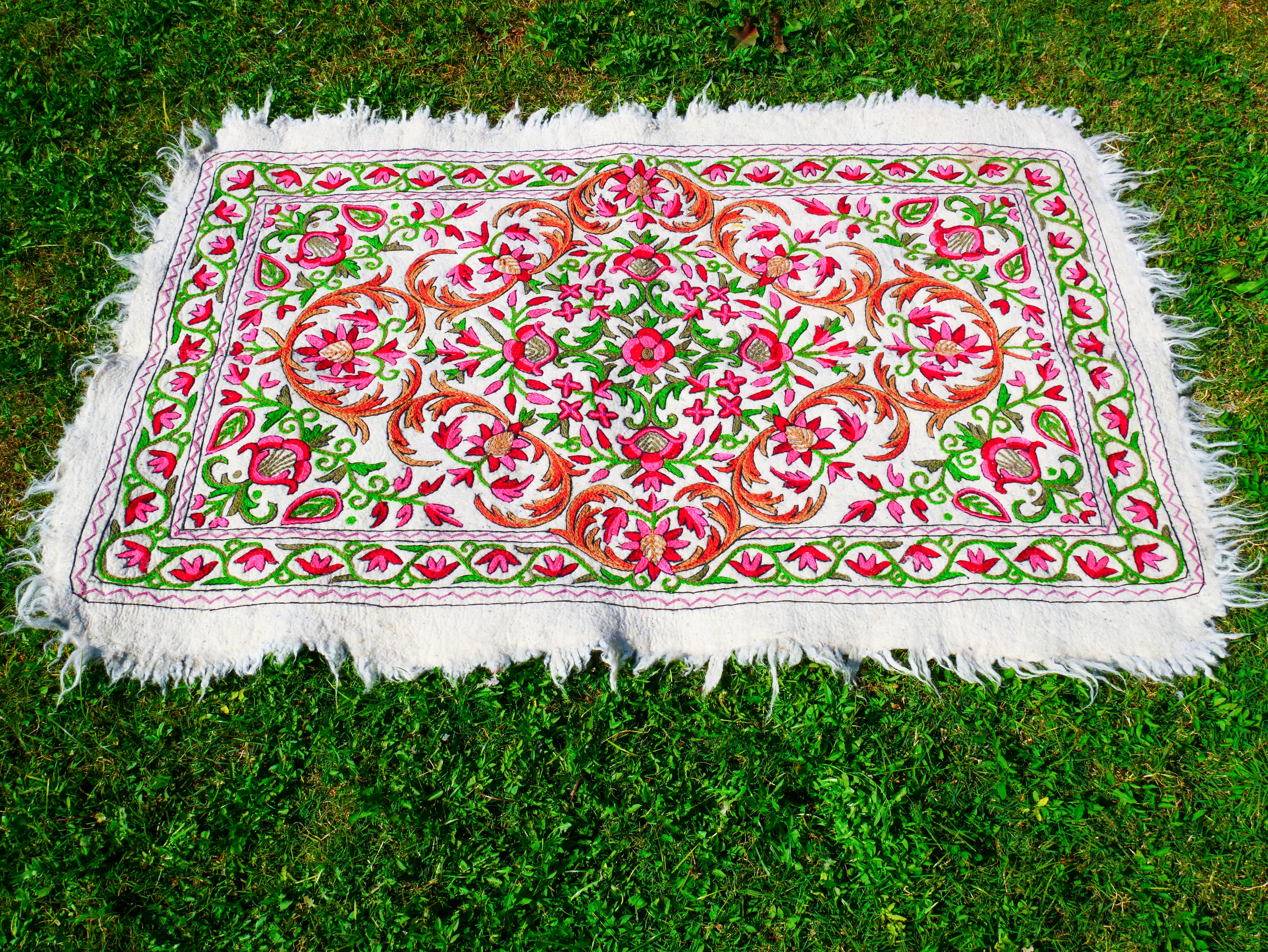 Alfombra artesanal de Cachemira, Namda afieltrado a mano de Cachemira | Alfombra de área bohemia bordada floral