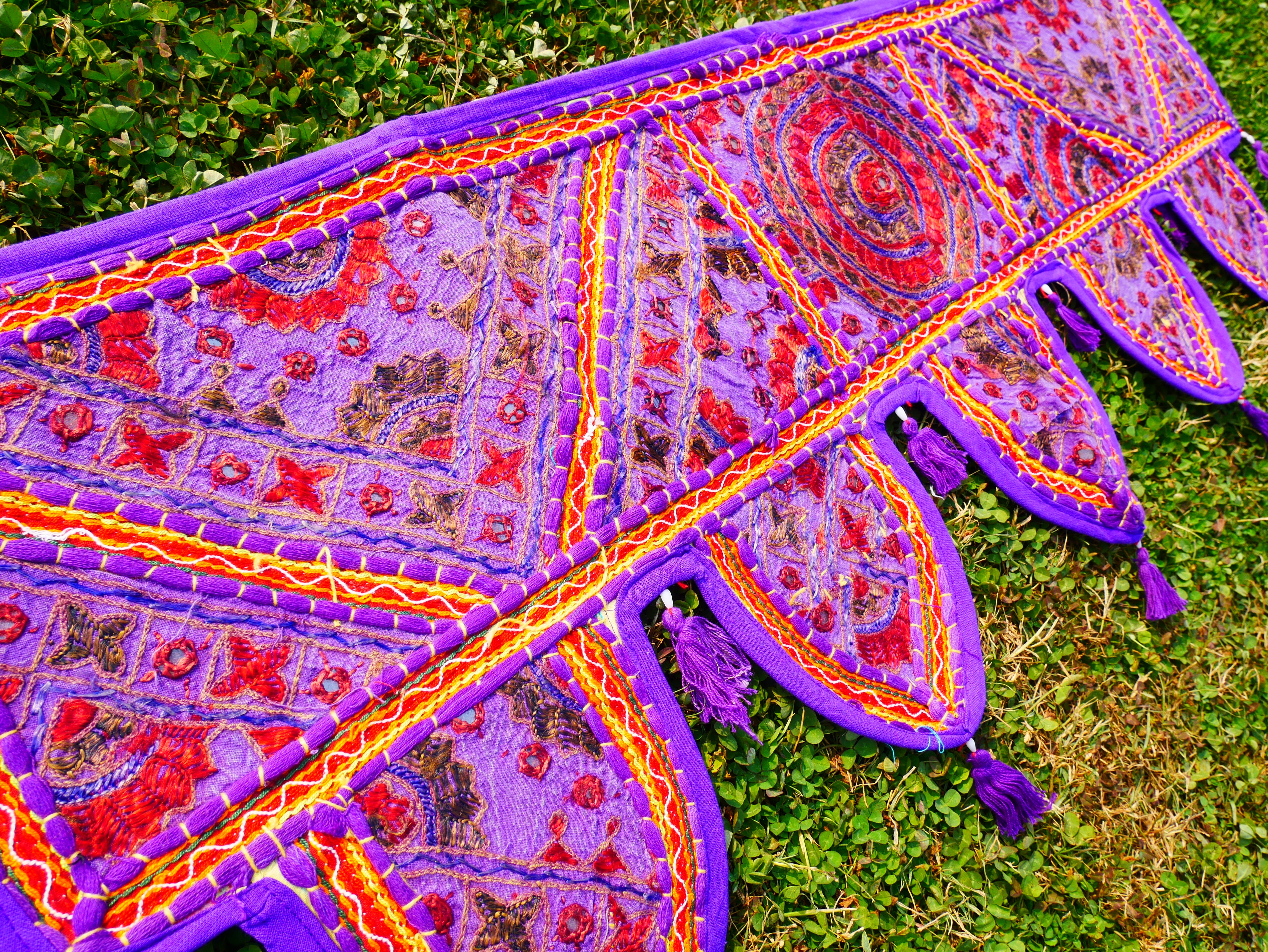 Torán bordado - Colgante de puerta indio - Cenefa de ventana boho morada