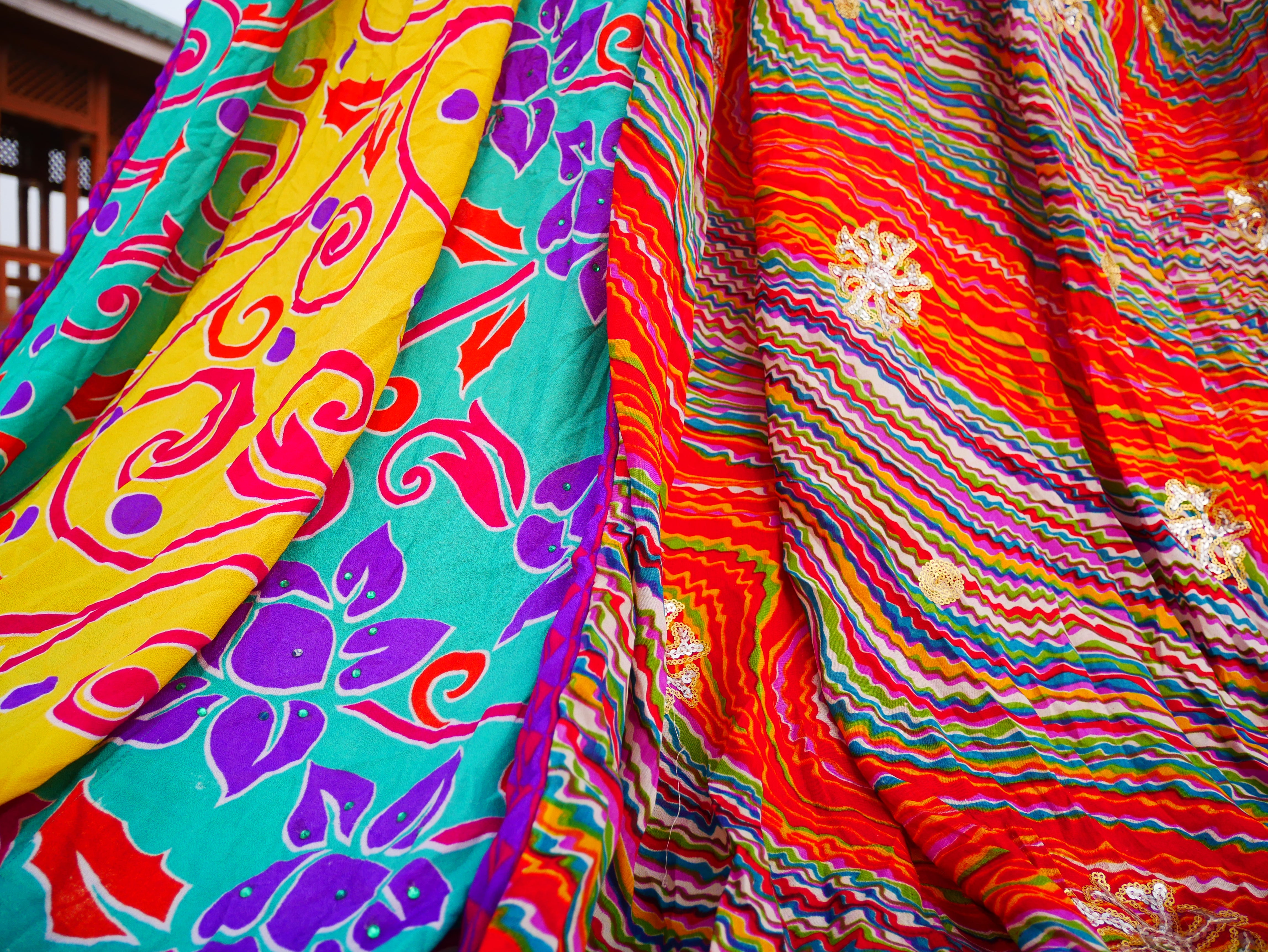 Toldo de sari - Tienda de sari - dosel de cama | telón de fondo para boda bohemia | dosel Shanti para el hogar - área de asientos en el suelo | sala de meditación