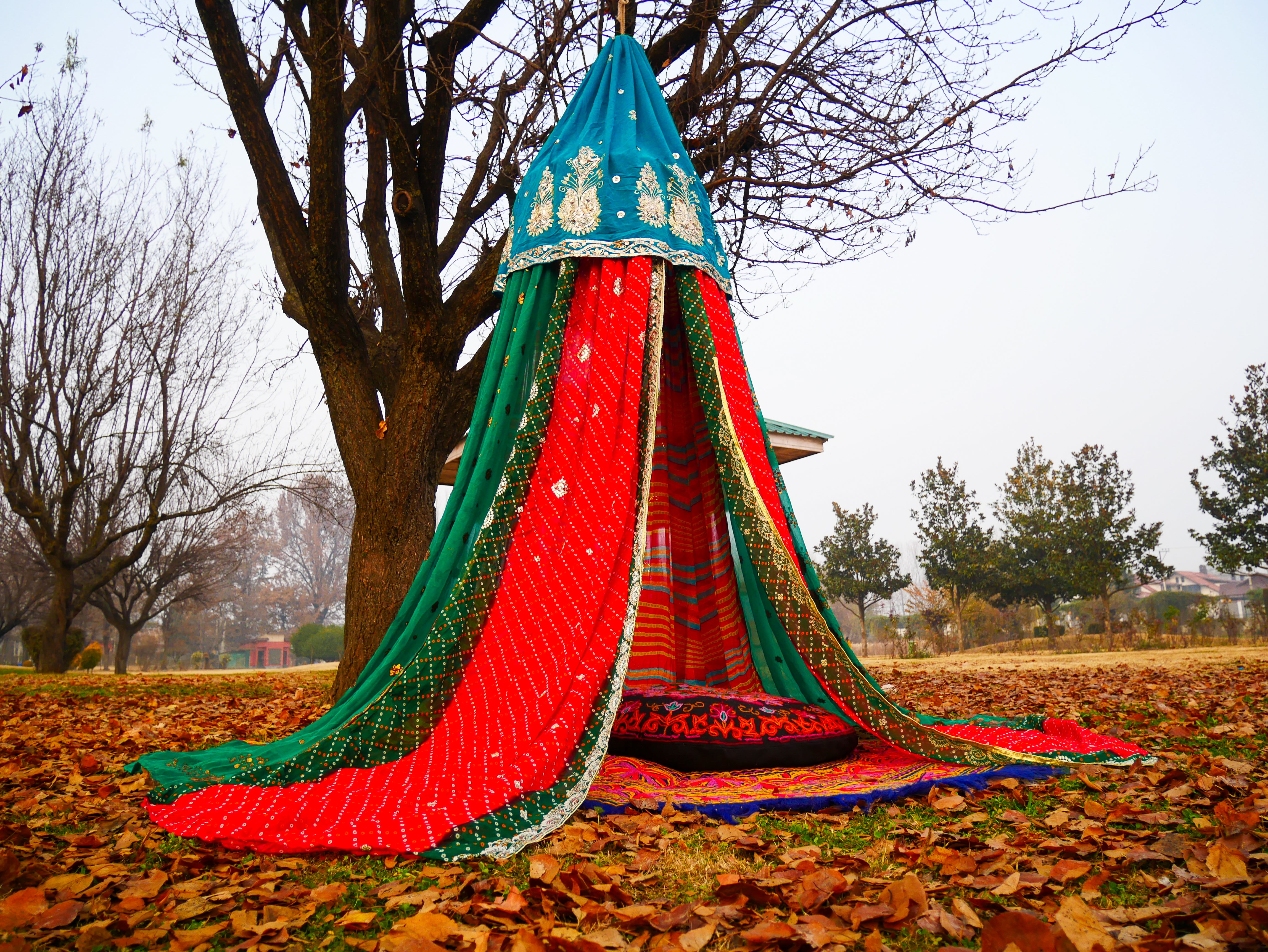 Dosel boho Tienda Saree - dosel de cama | decoración hippie - Baldaquino Shanti para espacios de meditación o rincones de lectura
