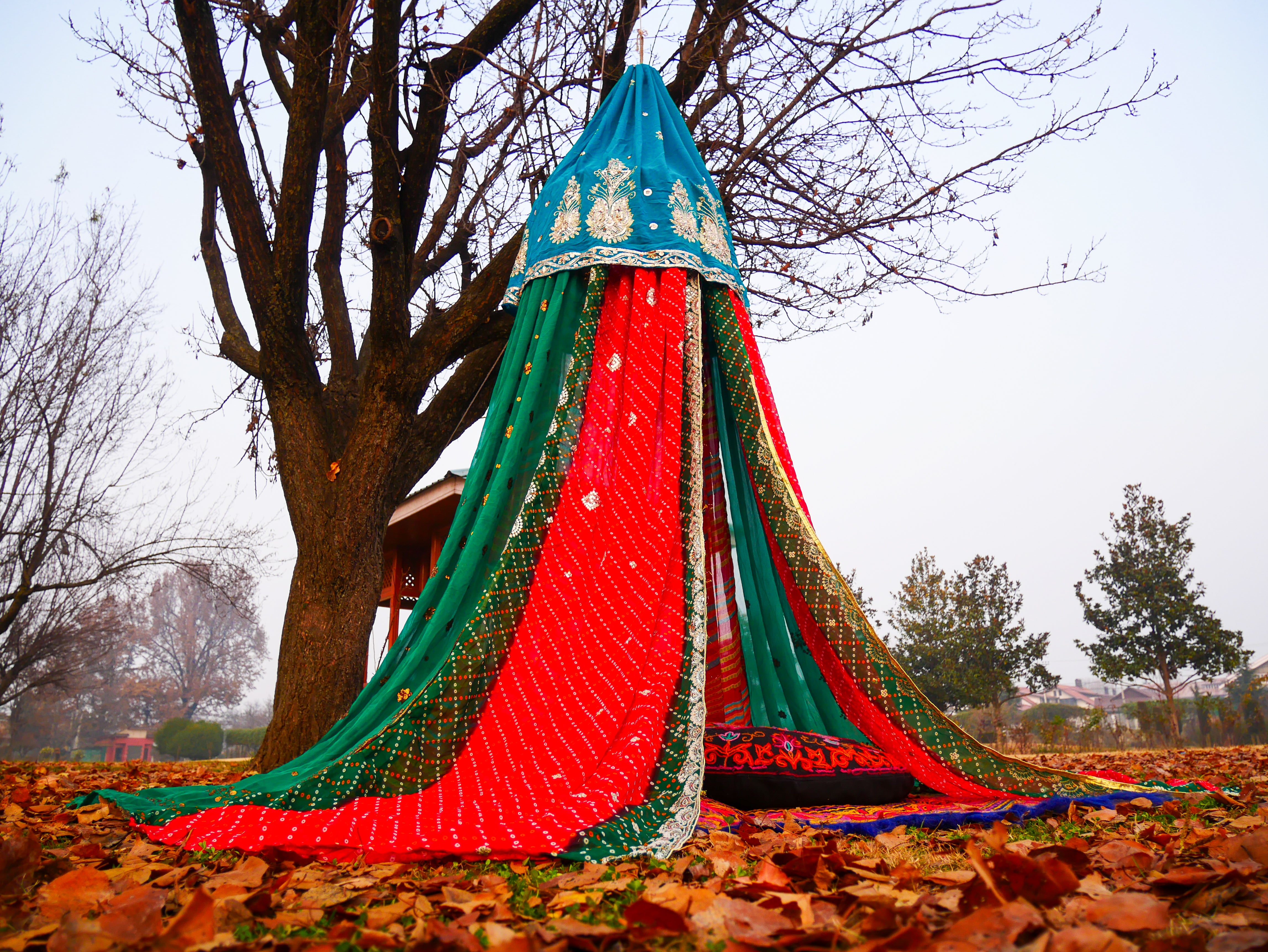Dosel boho Tienda Saree - dosel de cama | decoración hippie - Baldaquino Shanti para espacios de meditación o rincones de lectura