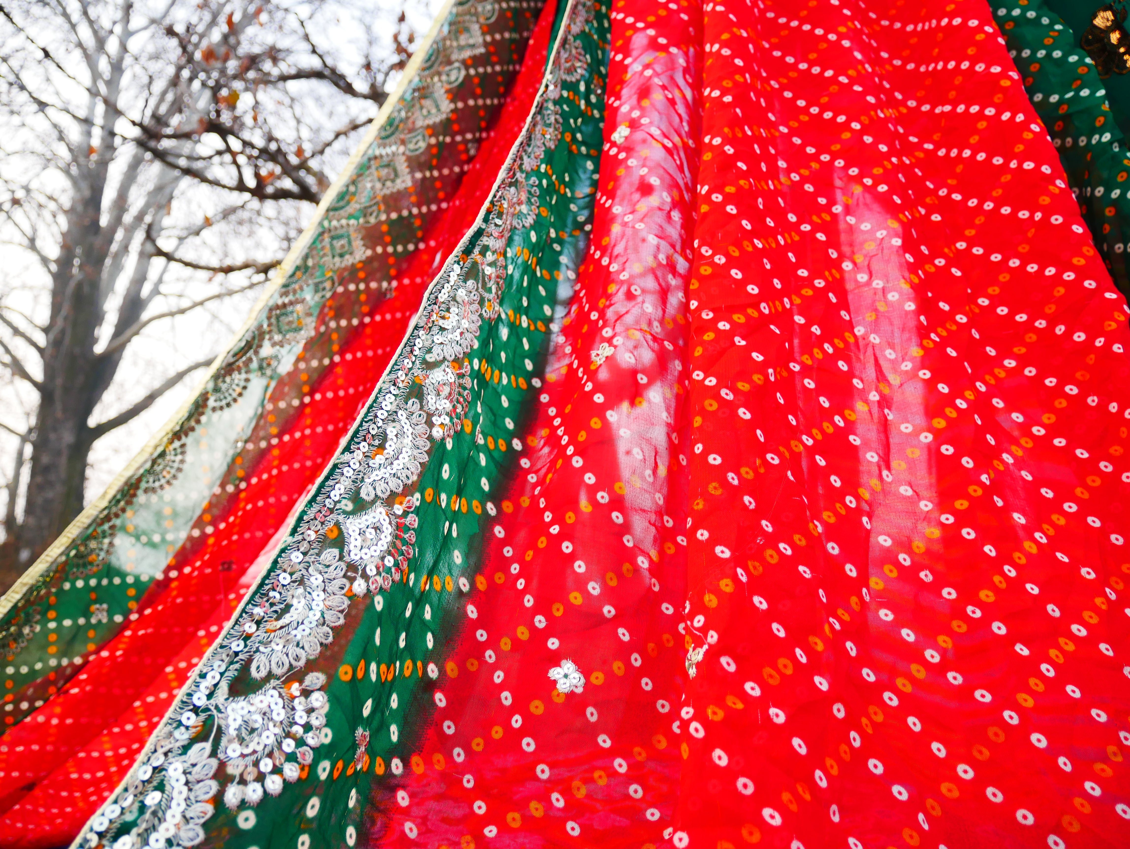 Dosel boho Tienda Saree - dosel de cama | decoración hippie - Baldaquino Shanti para espacios de meditación o rincones de lectura