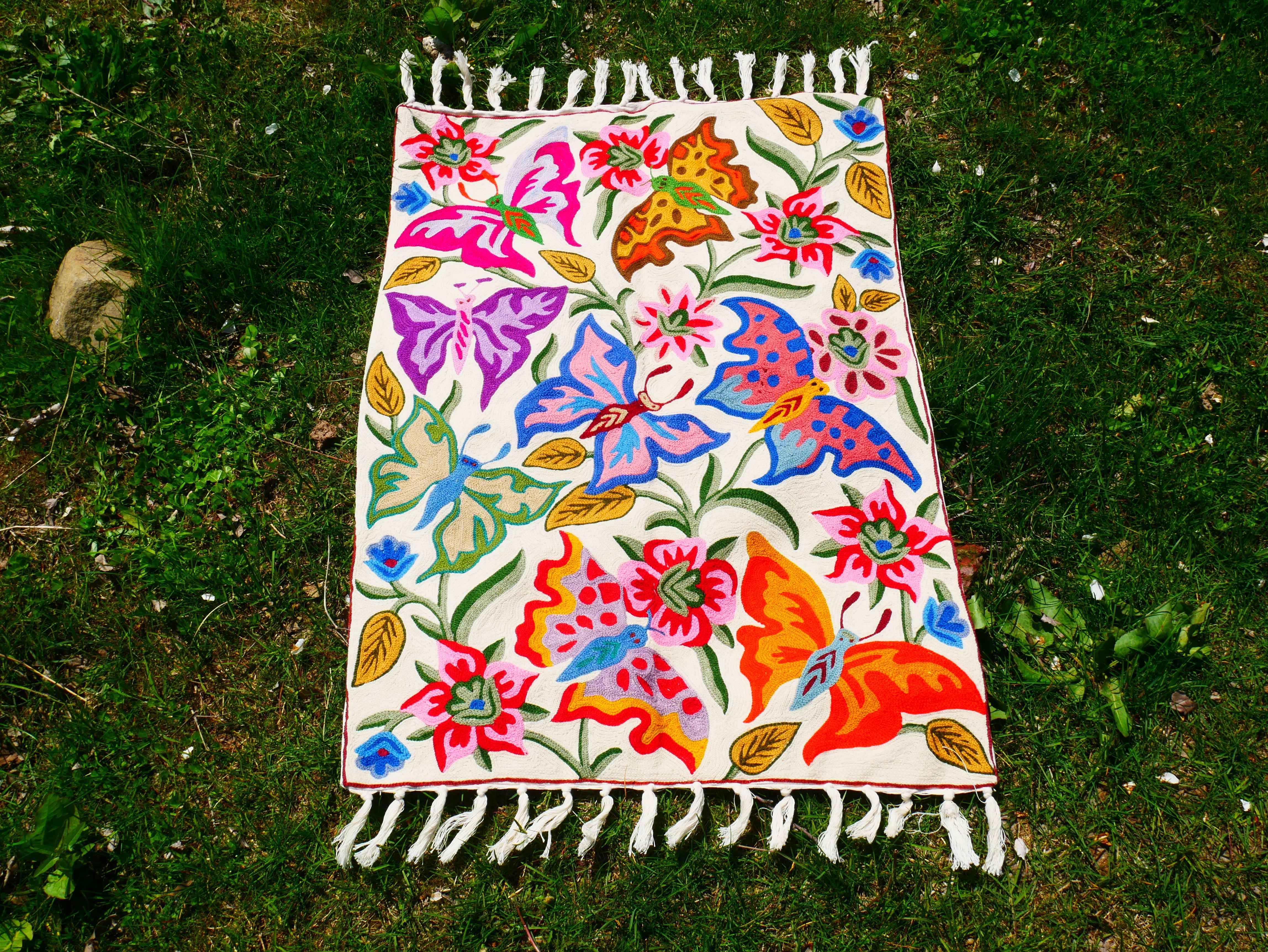 Handbestickter Wandbehang - Kashmiri Crewel Wandttepich aus Wolle und Baumwolle