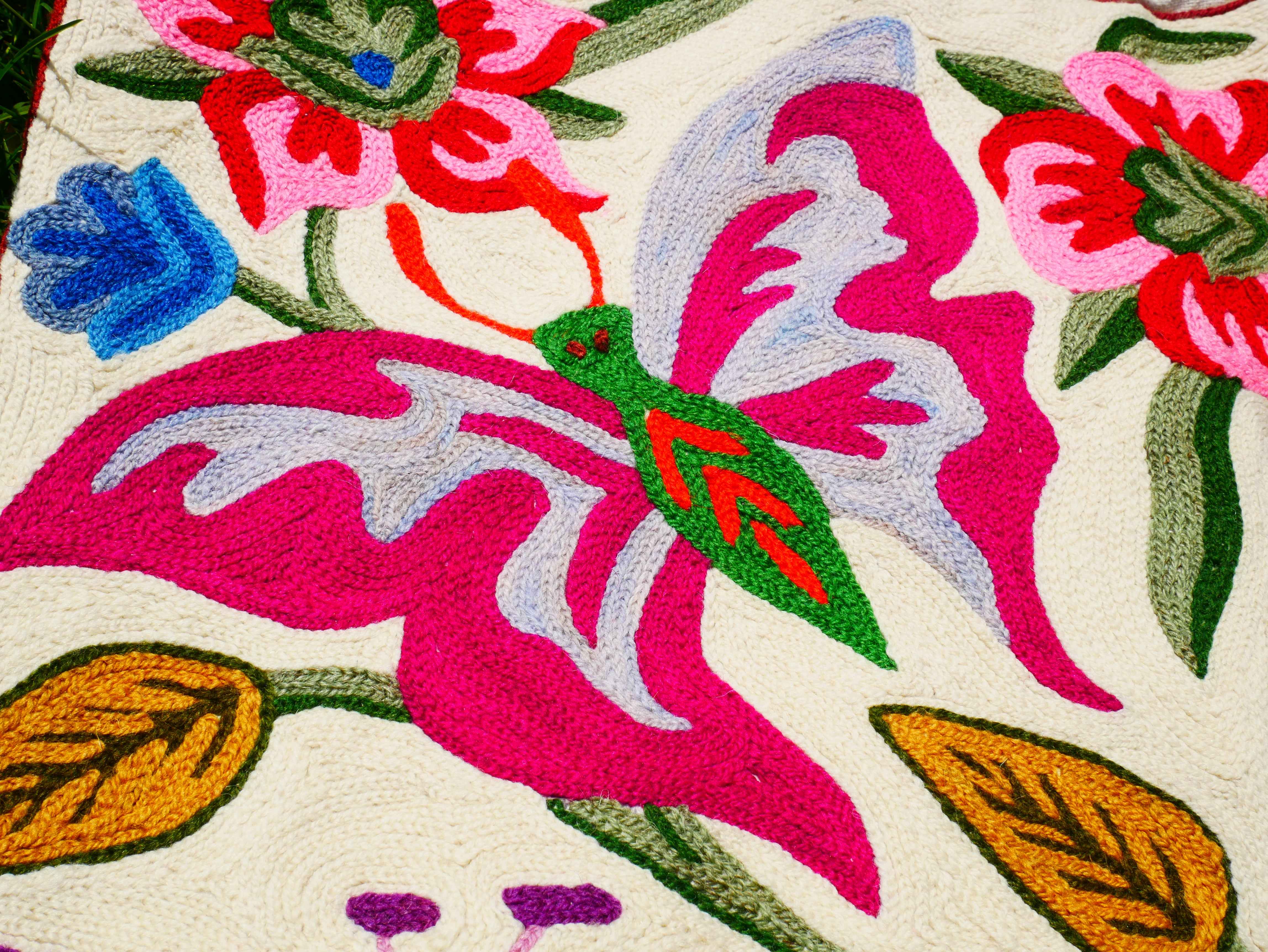 Handbestickter Wandbehang - Kashmiri Crewel Wandttepich aus Wolle und Baumwolle