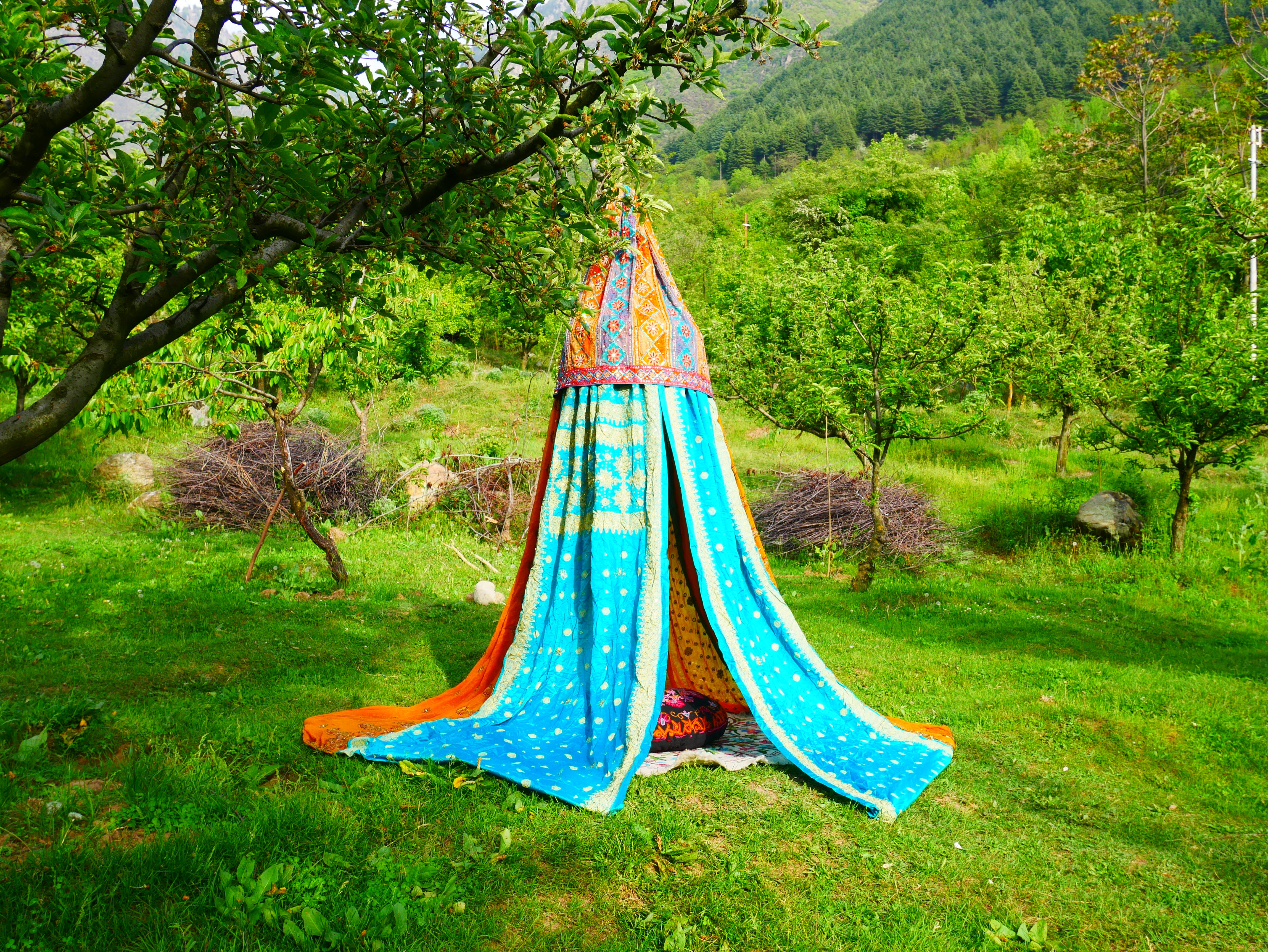 Embroidery canopy - Wedding Saree tent - bed canopy | hippie decor - Shanti baldachin