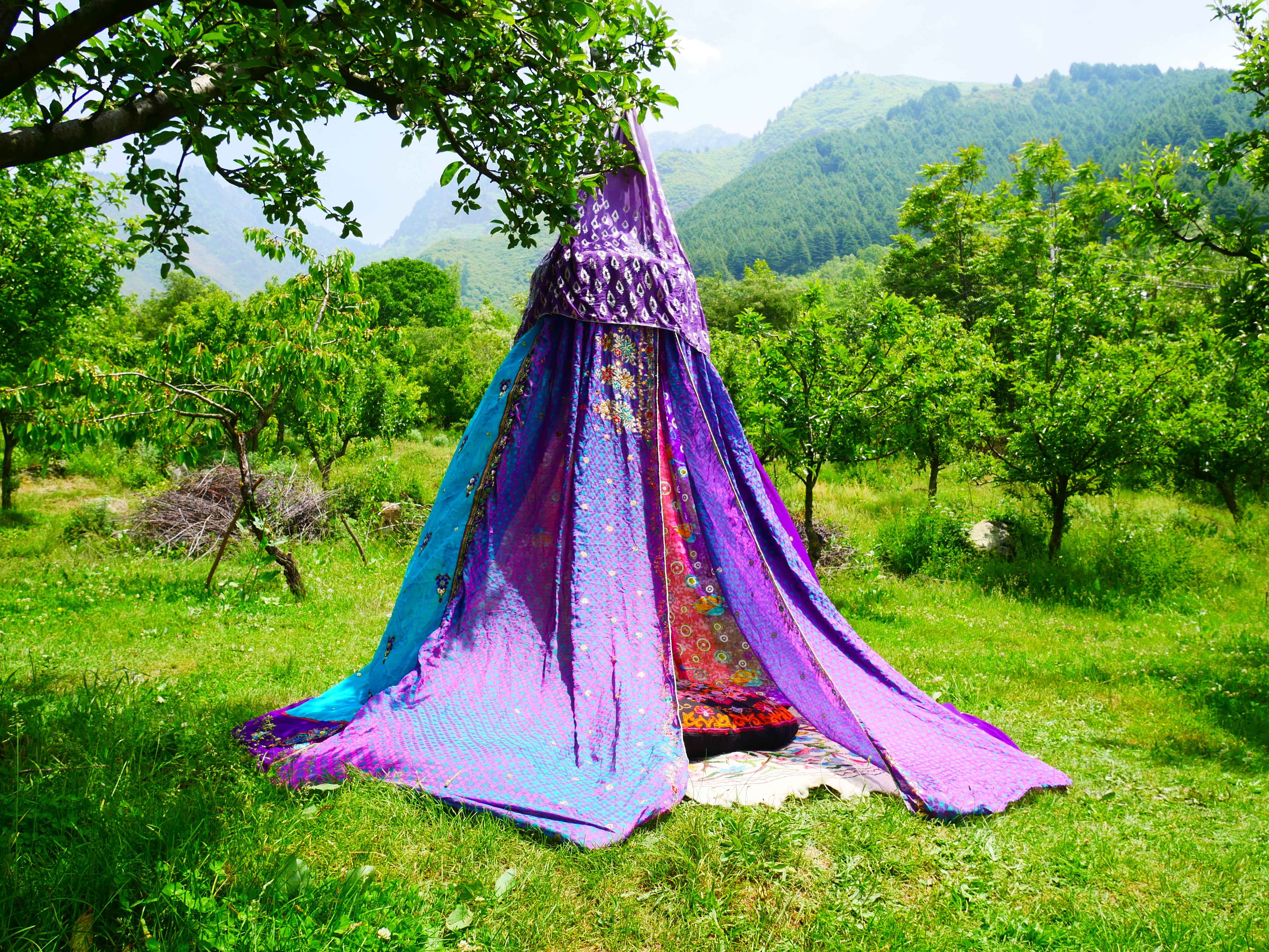 Saree canopy - hanging tent - bed canopy | bohemian wedding backdrop | for meditation rooms and reading nooks