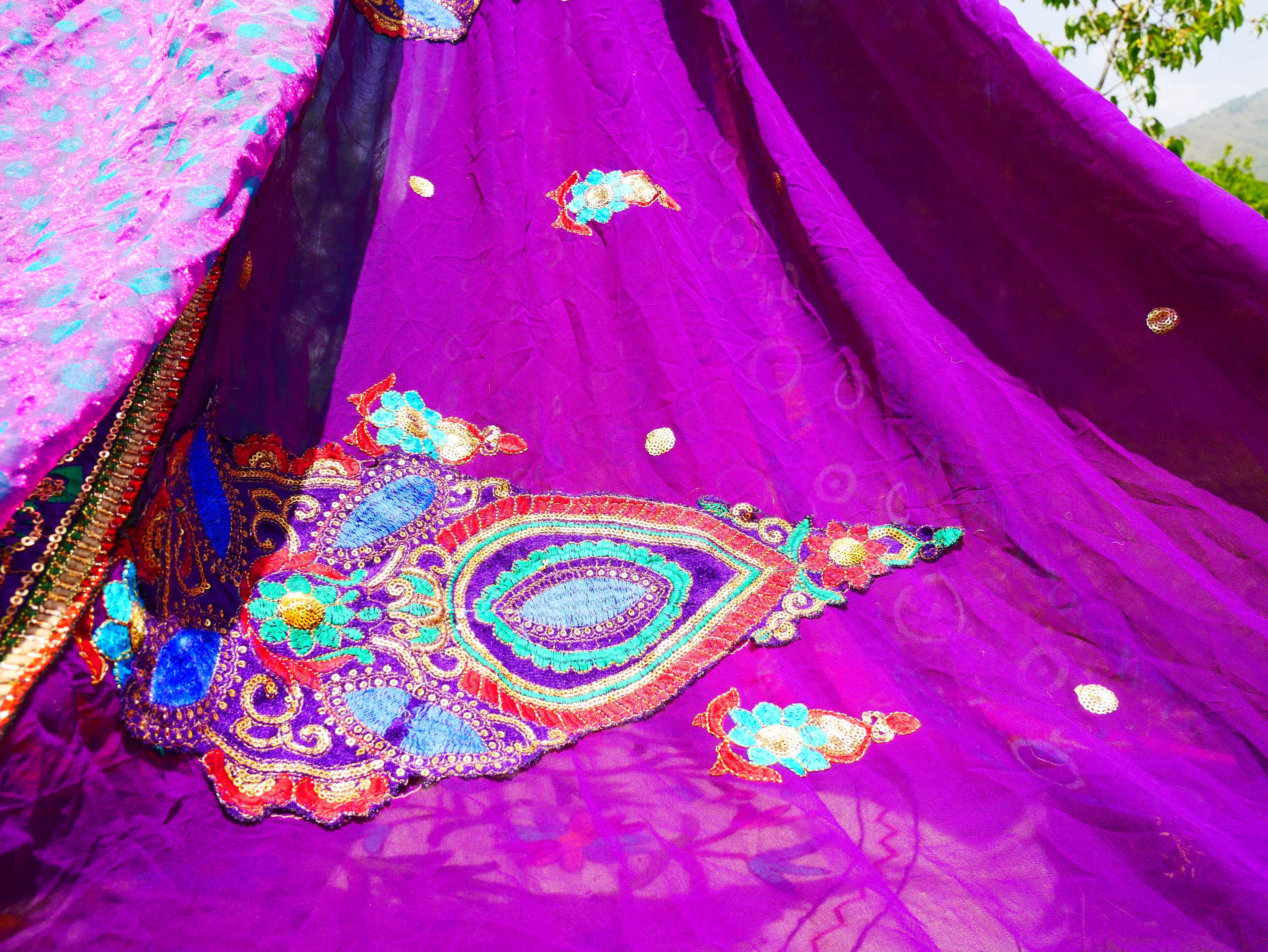 Saree canopy - hanging tent - bed canopy | bohemian wedding backdrop | for meditation rooms and reading nooks