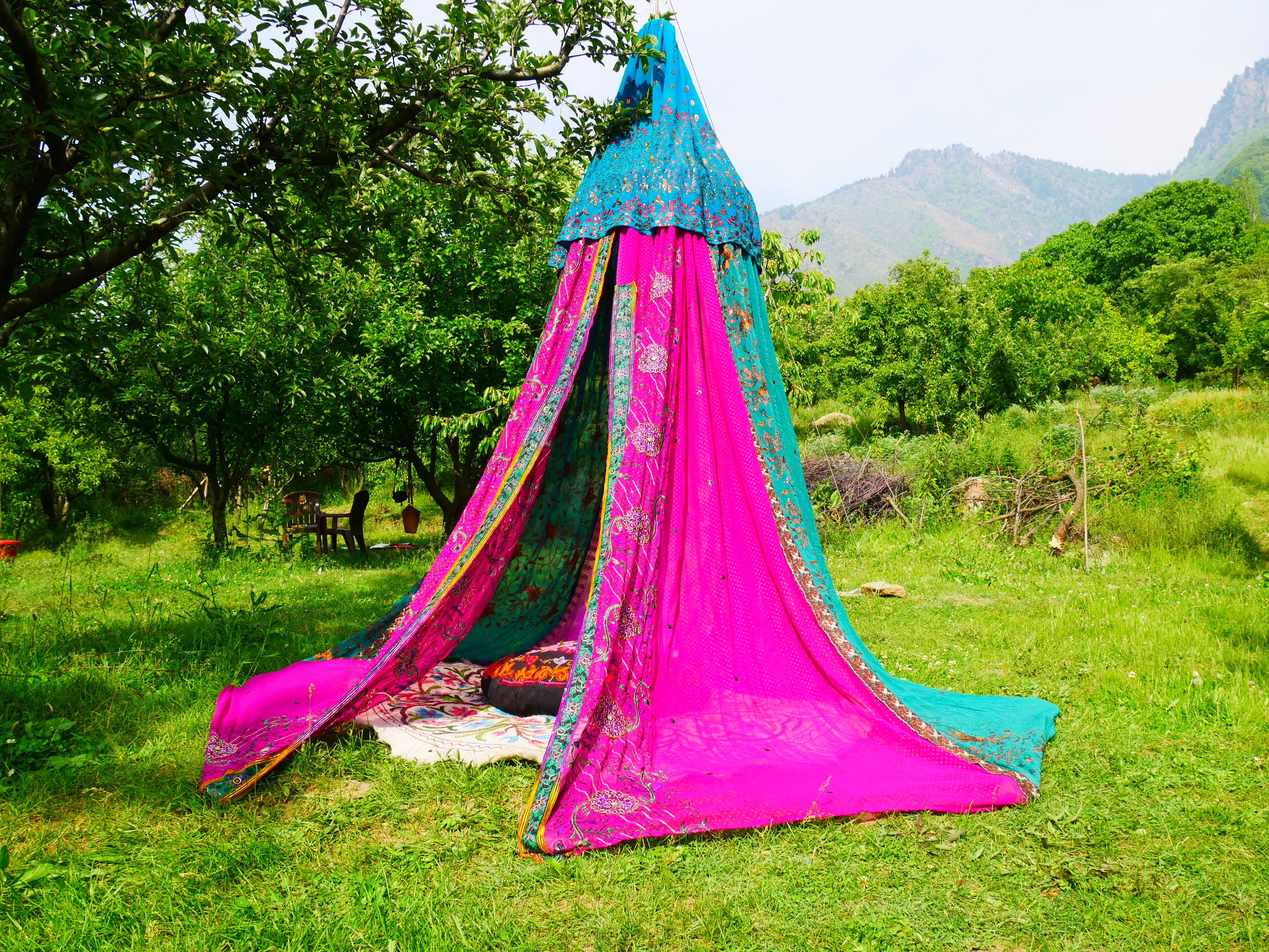 Kashmiri Canopy Saree tent - Bed Canopy | Festival or Glamping decor - Shanti baldachin for Meditation Spaces
