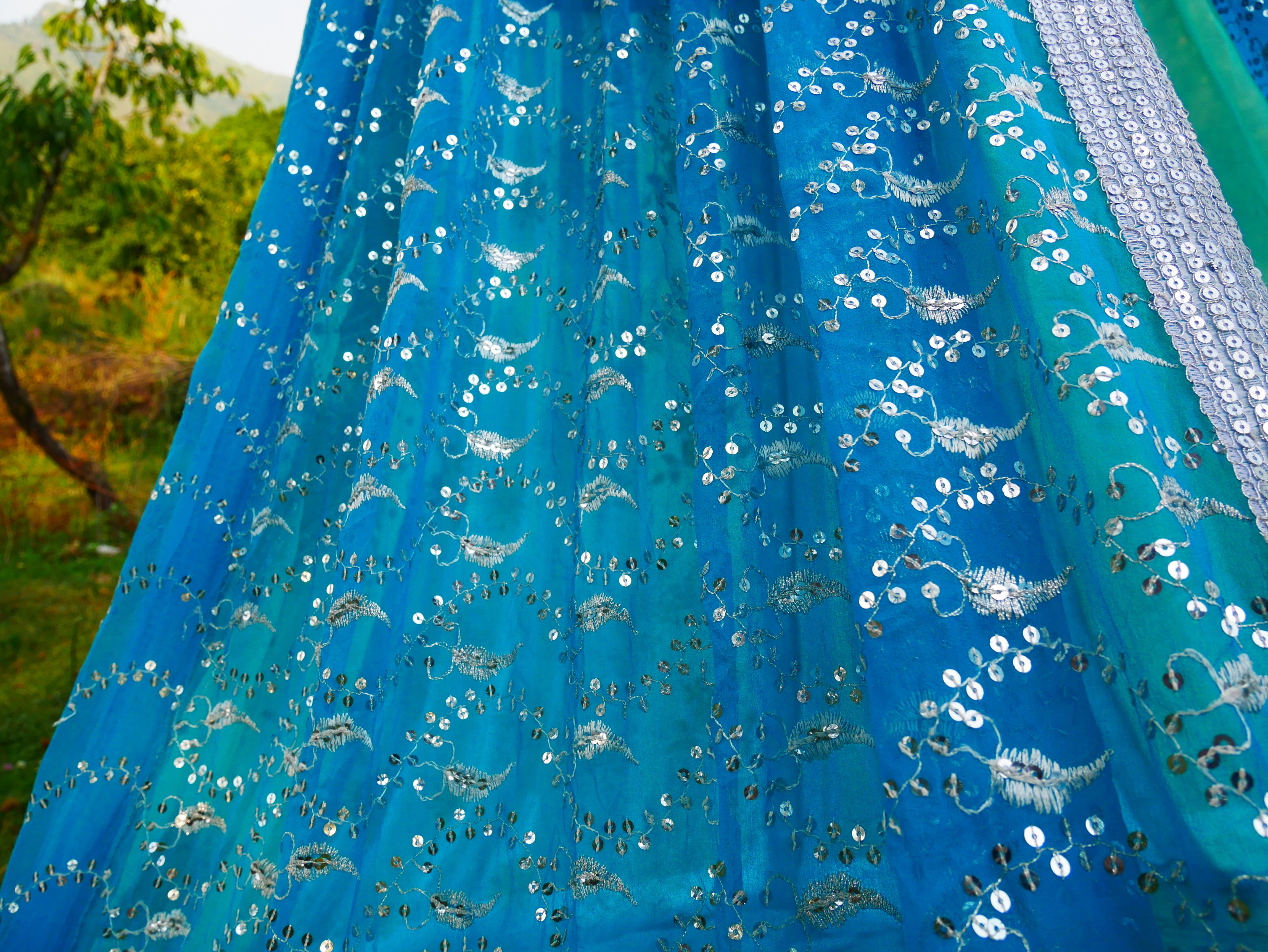 Boho Baldachin - Saree Zelt - Betthimmel | böhmische Hochzeitskulisse – Hippie-Dekor – Sitzbereich auf dem Boden | Meditationsraum - Shanti-Baldachin