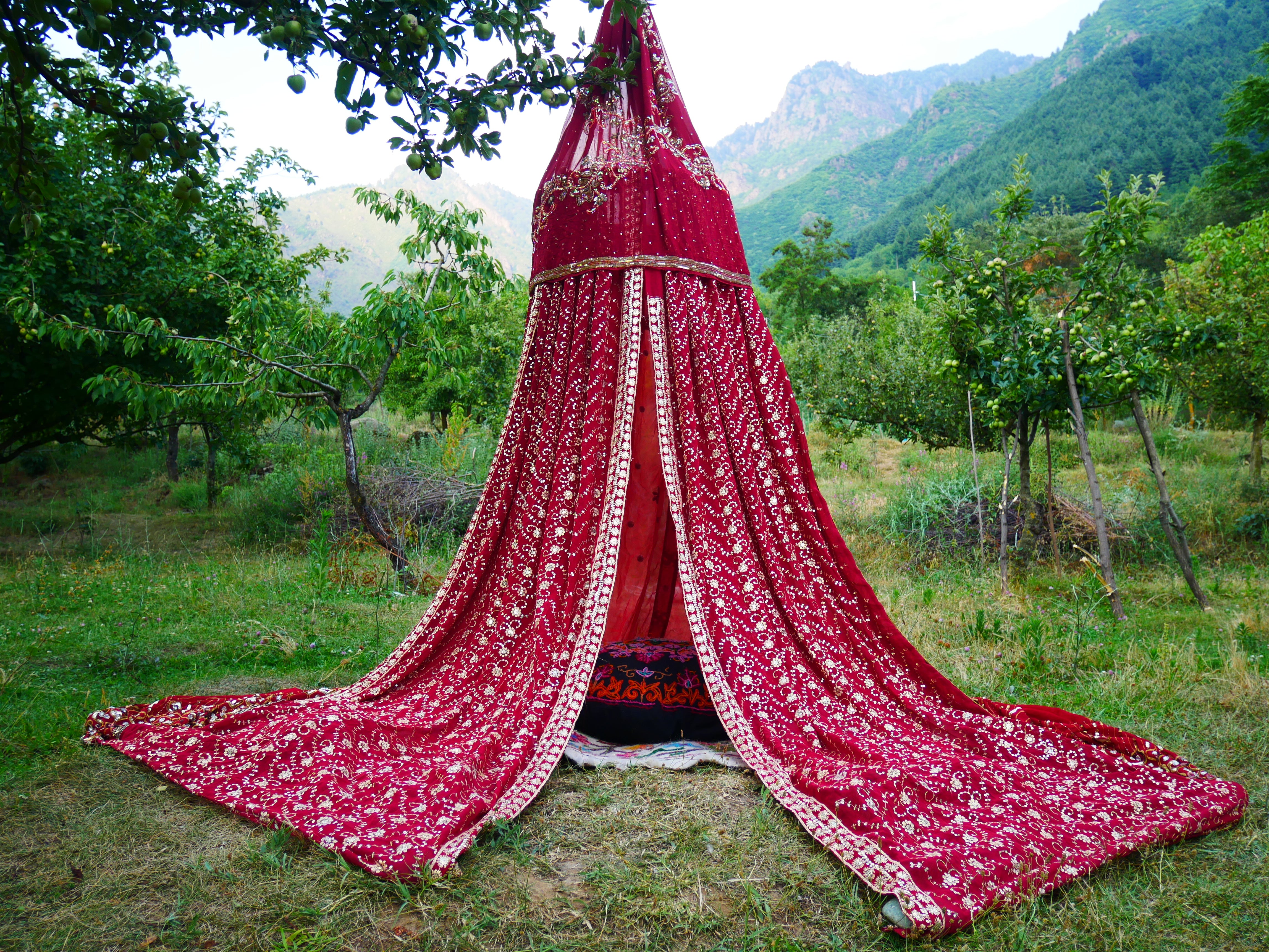 Embroidery canopy - Wedding Saree tent - bed canopy | hippie decor - Shanti baldachin