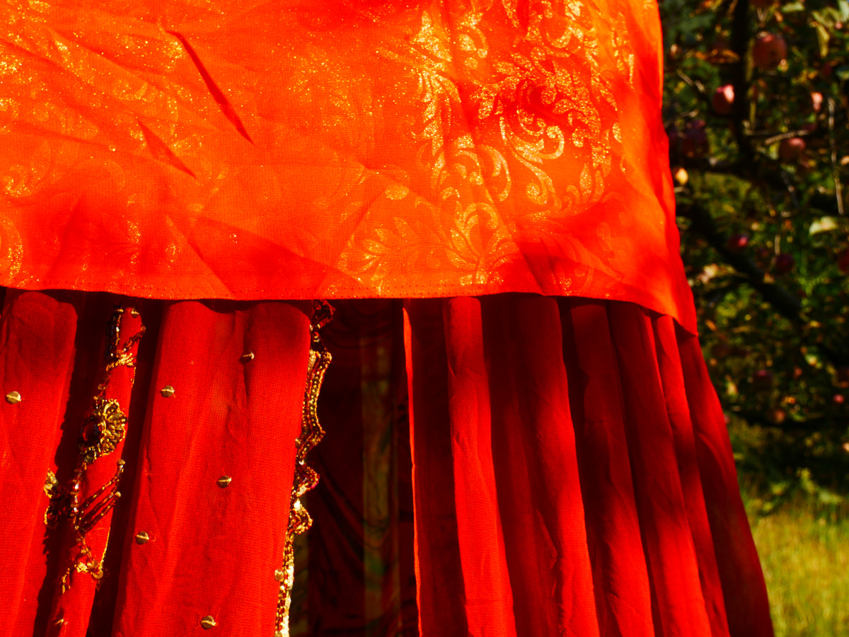 Saree canopy - indoor tent - bed canopy | bohemian wedding backdrop | meditation room - reading nook