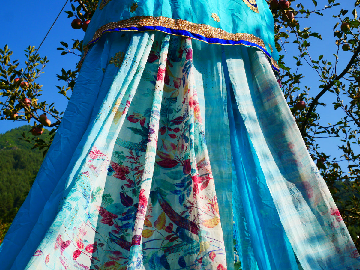 Saree canopy - hanging tent - bed canopy | bohemian wedding backdrop | for meditation rooms and reading nooks