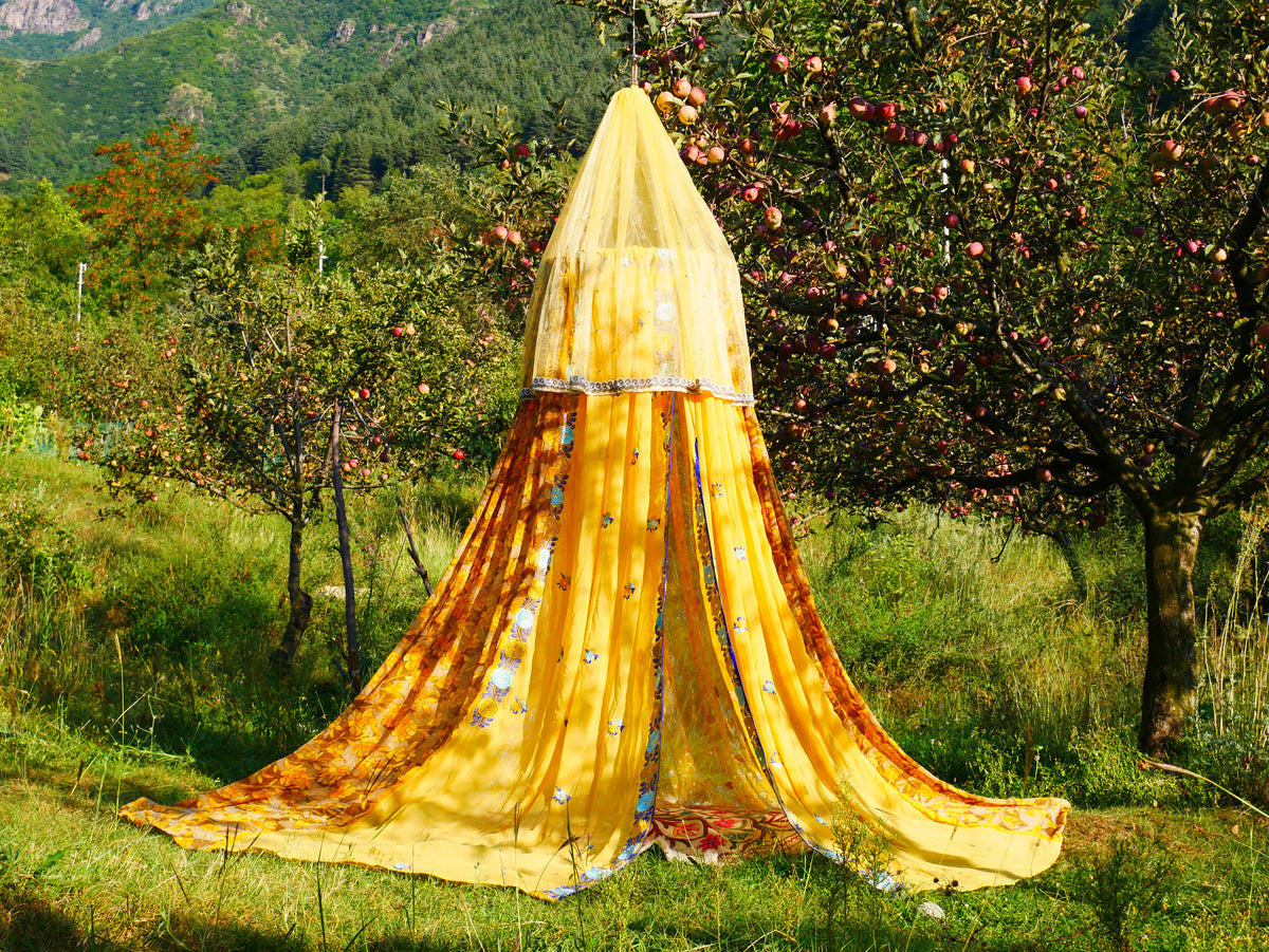 Handmade canopy Saree tent - bed canopy | Colorful reading nook decor - Shanti baldachin for Meditation Spaces or kids play tent