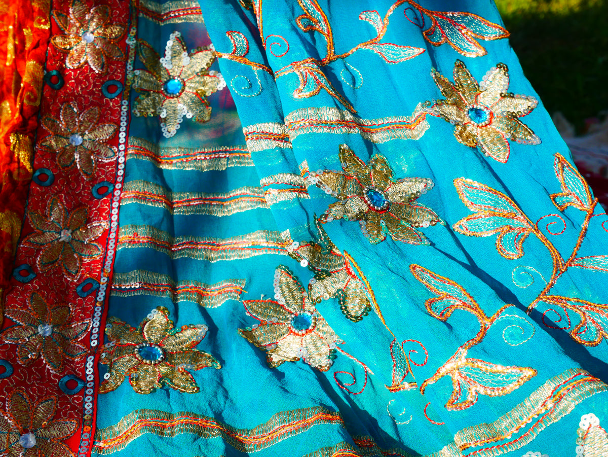 Boho Baldachin - Saree Zelt - Betthimmel | böhmische Hochzeitskulisse – Hippie-Dekor – Sitzbereich auf dem Boden | Meditationsraum - Shanti-Baldachin