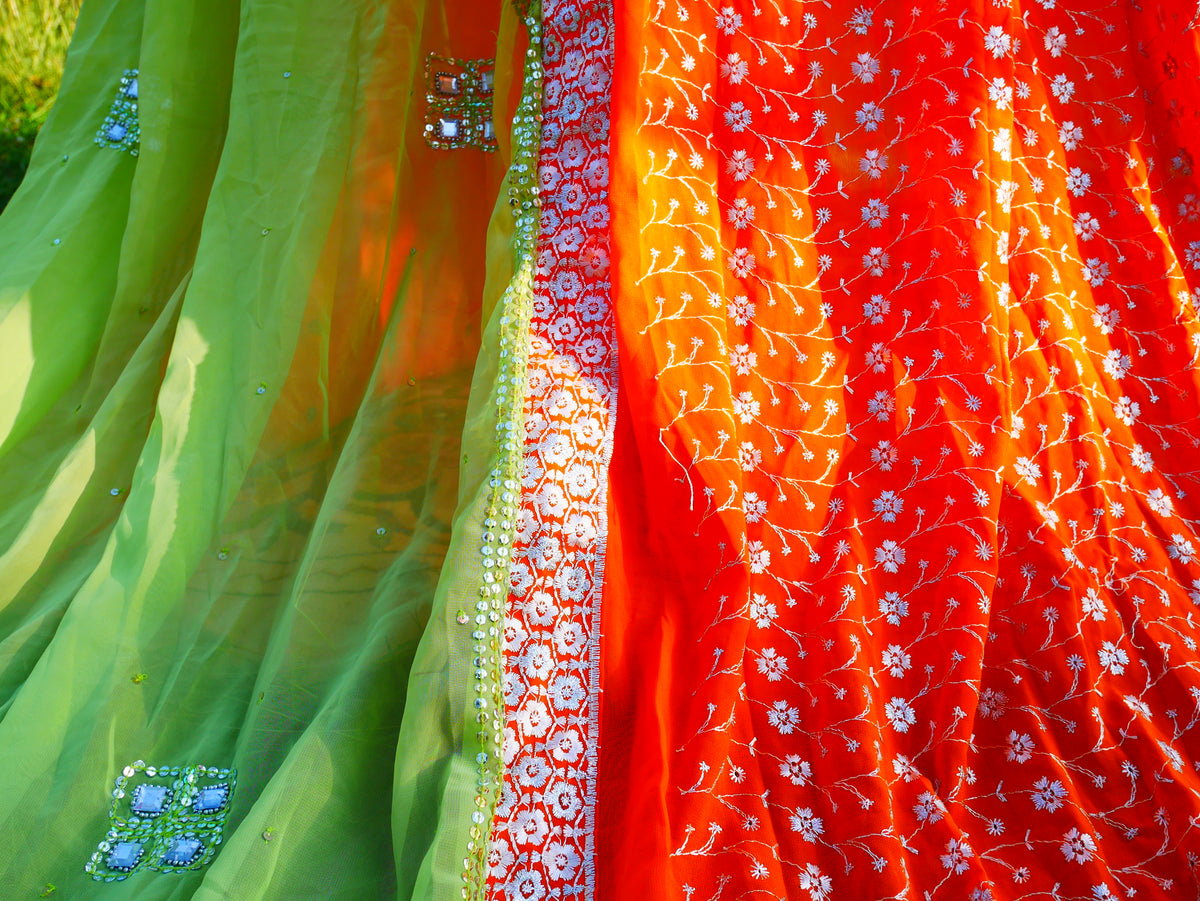 Boho Baldachin - Saree Zelt - Betthimmel | böhmische Hochzeitskulisse – Hippie-Dekor – Sitzbereich auf dem Boden | Meditationsraum - Shanti-Baldachin