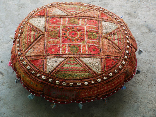 Round floor cushion "Bohemian Masala" round meditation cushion - Indian floor seating - The Shanti Home