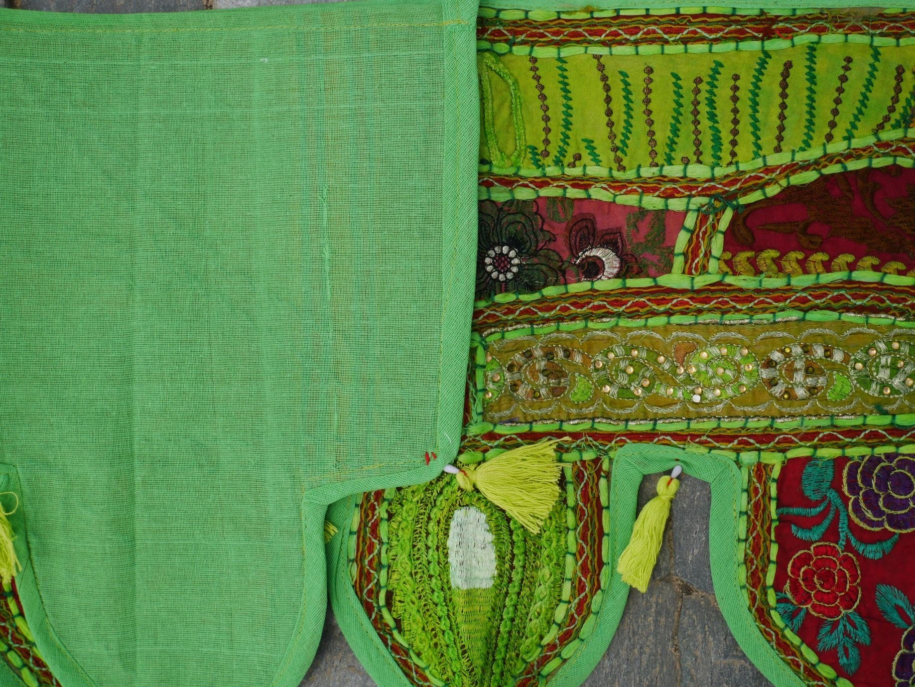 Toran - saree patchwork door hanging | Indian valance - wall decor - The Shanti Home