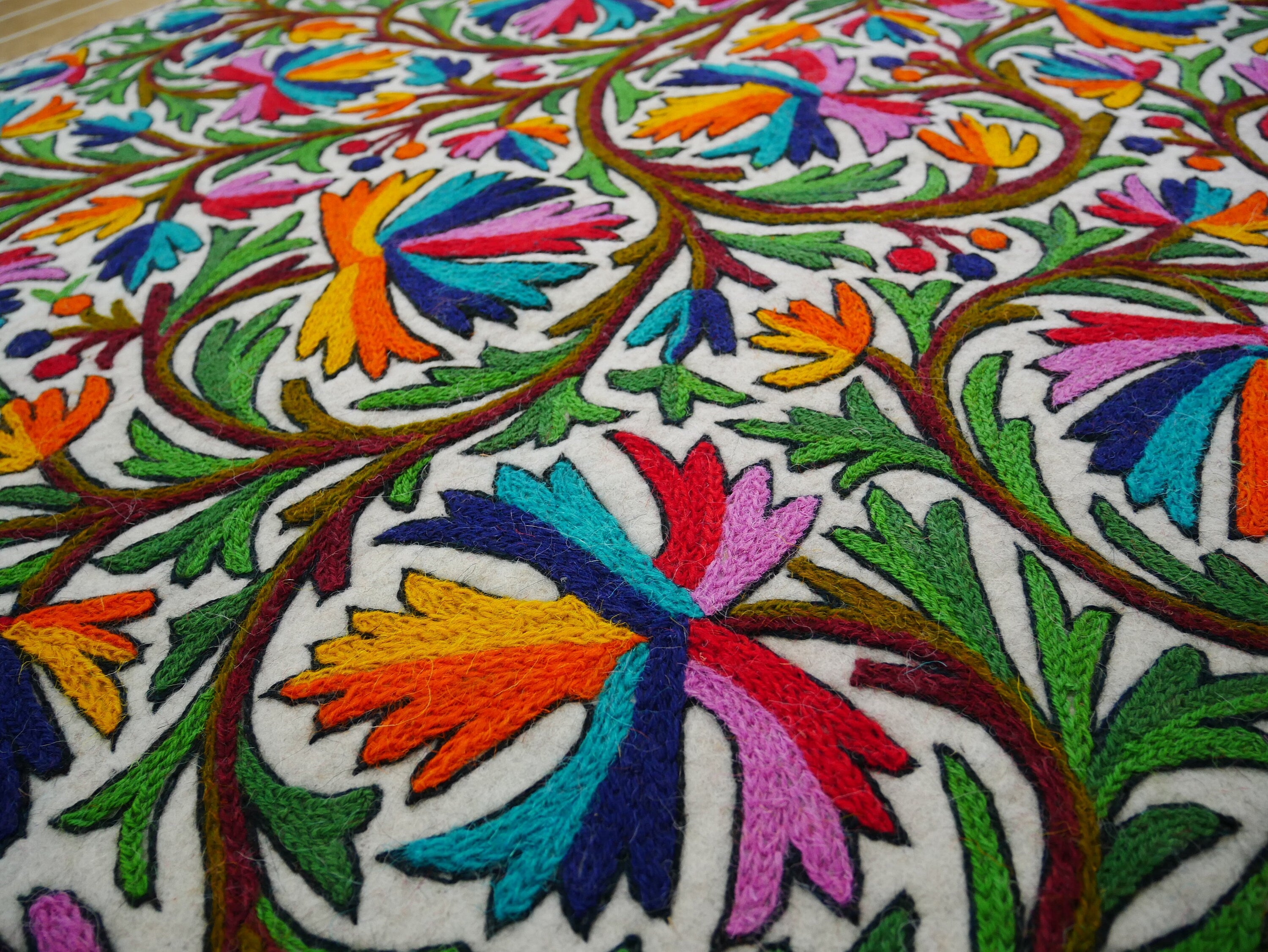 Large wool rug "Tree of life" | boho area rug - Indian floor rug | traditional Namda from Kashmir | felted wool rug 6x9 handmade embroidery - The Shanti Home