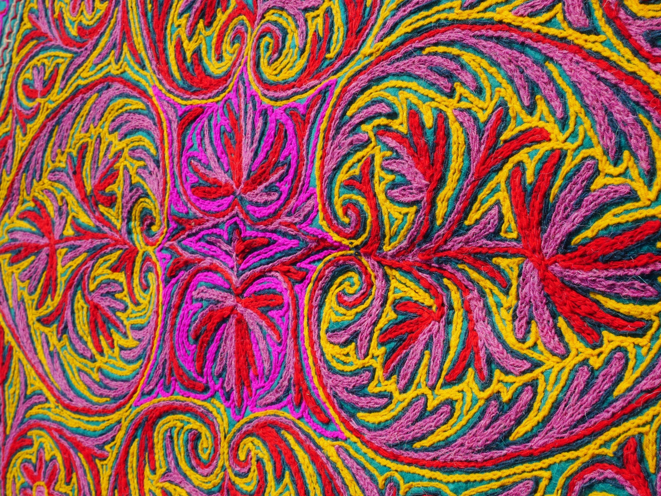 Kashmiri Namda rug 5ft - Mandala wool rug - boho area rug handfelted and embroidered - The Shanti Home