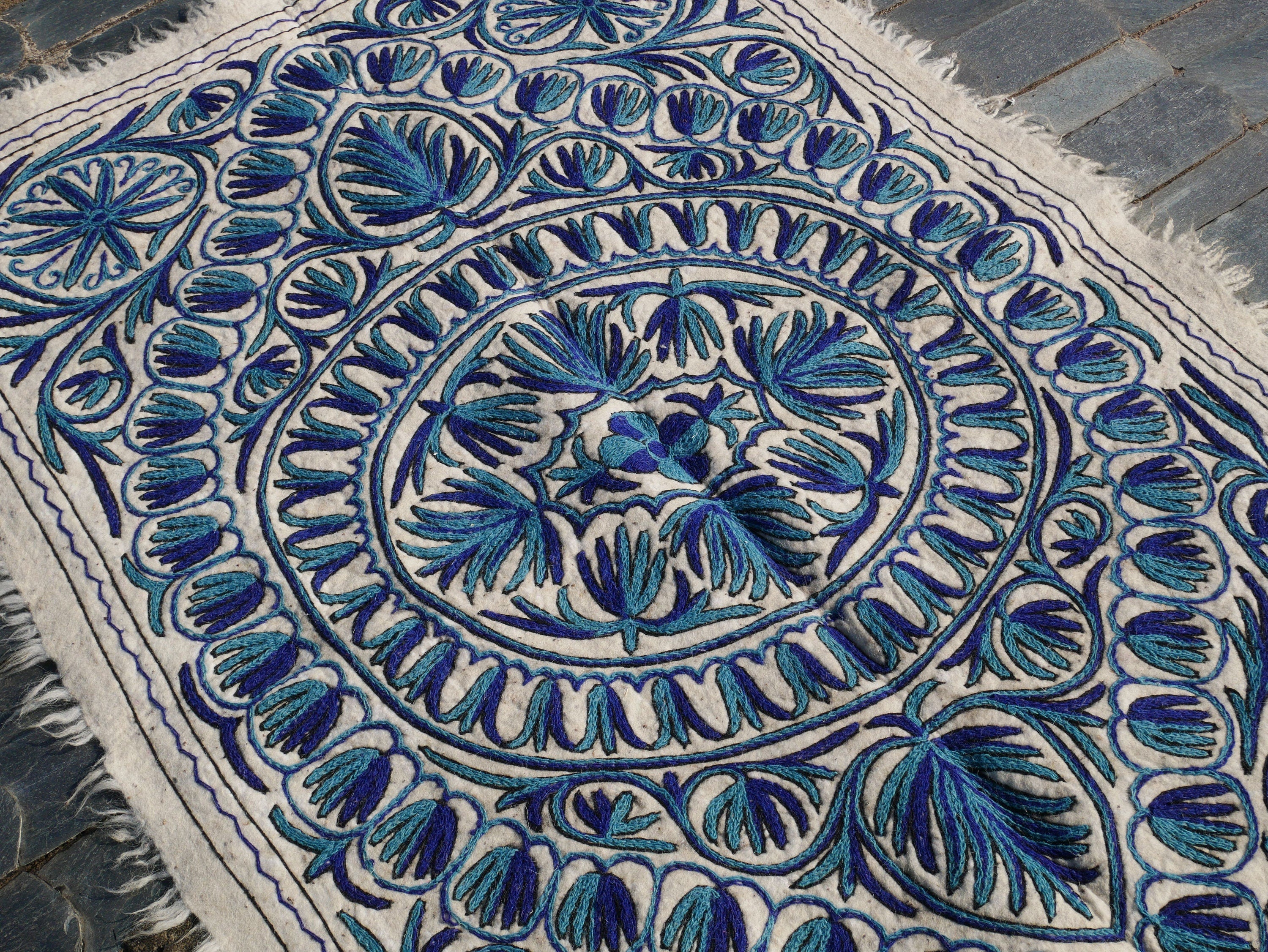 Wool rug Kashmiri "Namda" 6x4 | blue and white hand felted and embroidered area rug - The Shanti Home
