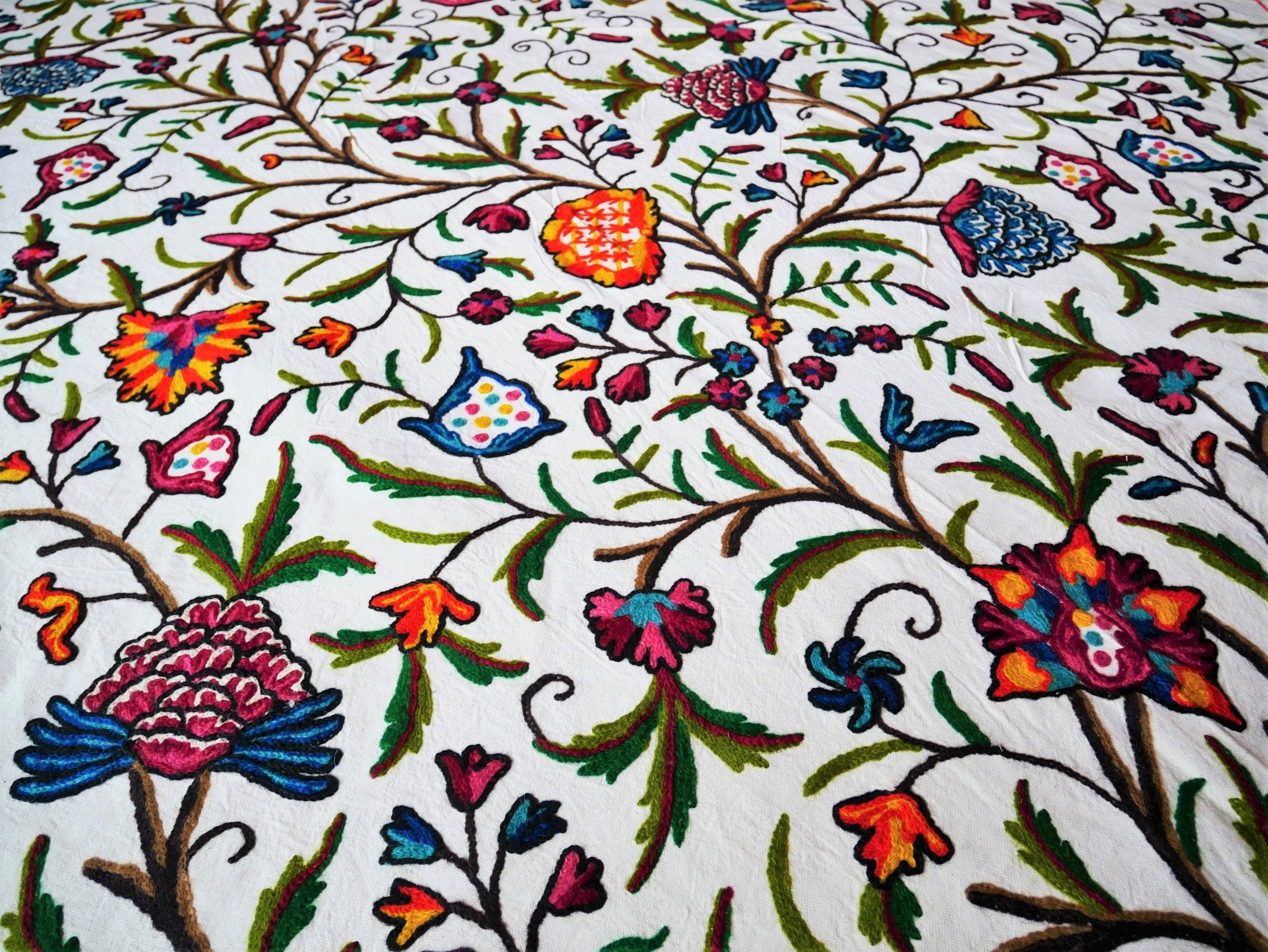 Bohemian bedding "Dream of Kashmir" hand embroidered bedspread double bed - The Shanti Home
