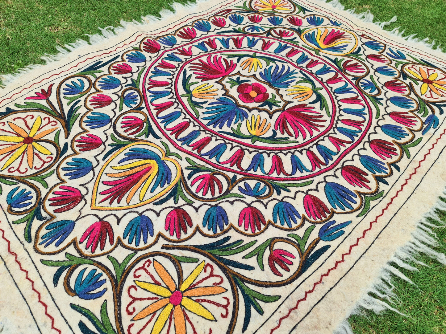 Wool rug Kashmiri "Namda" 6x4  hand felted and embroidered area rug - bohemian soft bedroom rug