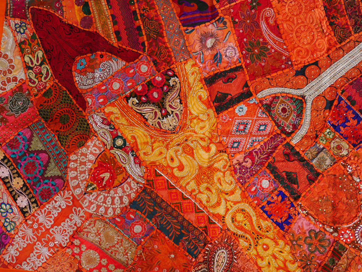 Gelber Patchwork-Wandteppich - indischer Hippie - Wandbehang im Boho-Stil