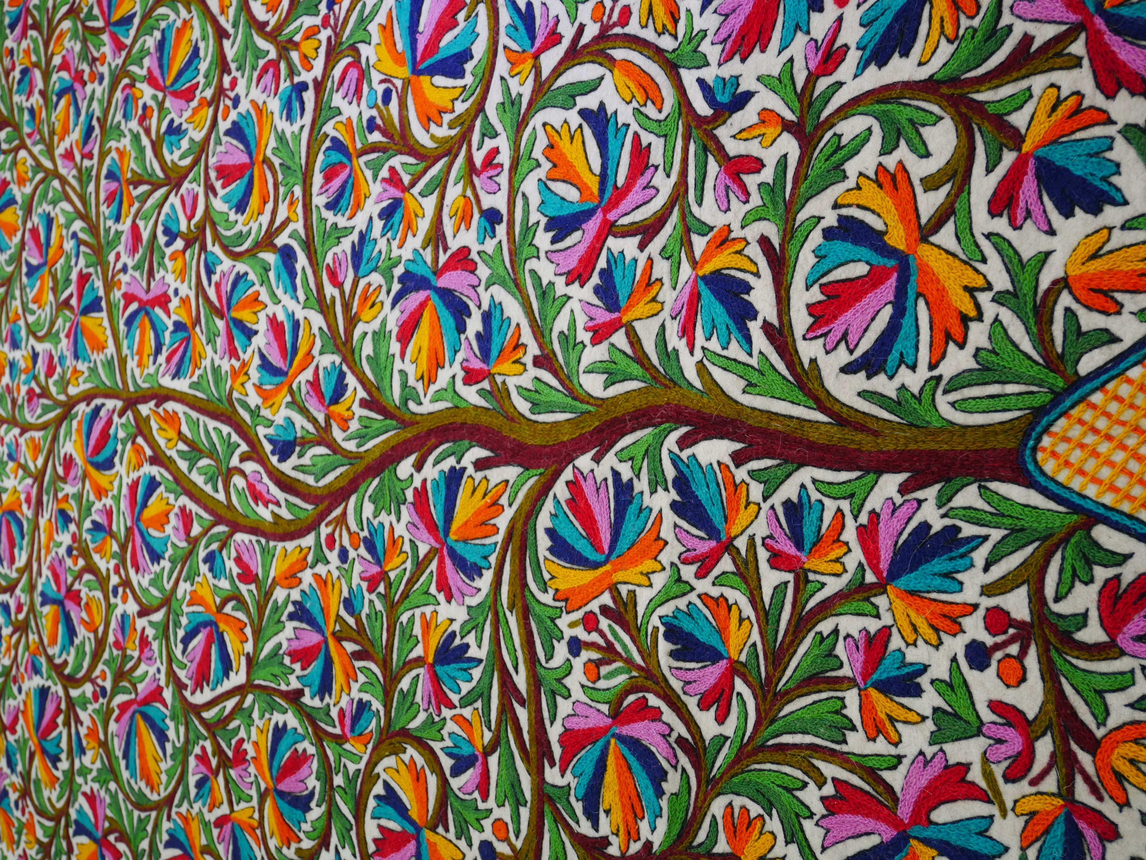 Large wool rug "Tree of life" | boho area rug - Indian floor rug | traditional Namda from Kashmir | felted wool rug 6x9 handmade embroidery - The Shanti Home