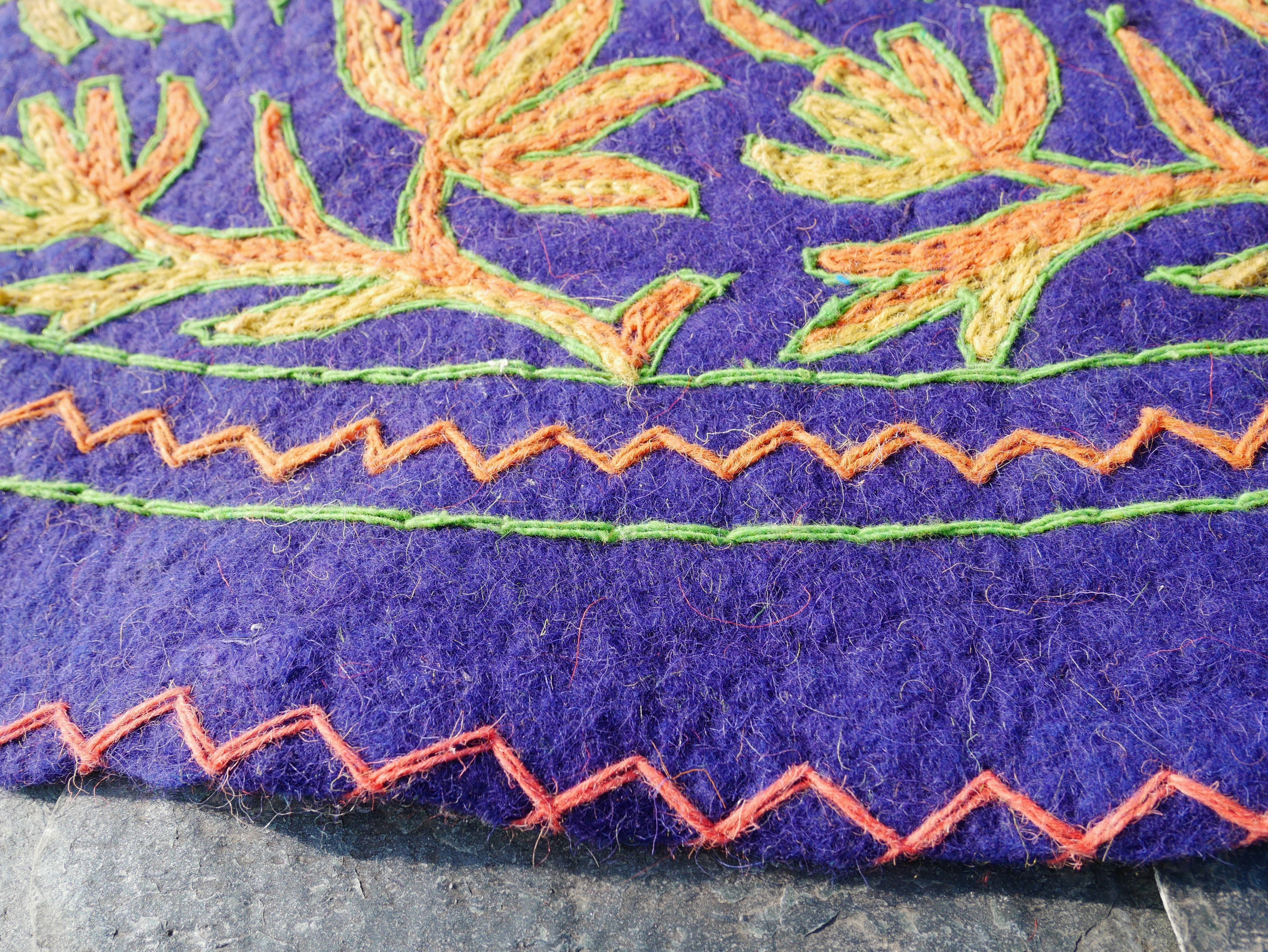 5ft Round Flower Namda Wool Rug | Hand-Felted & Embroidered | Boho Kashmiri Area Carpet