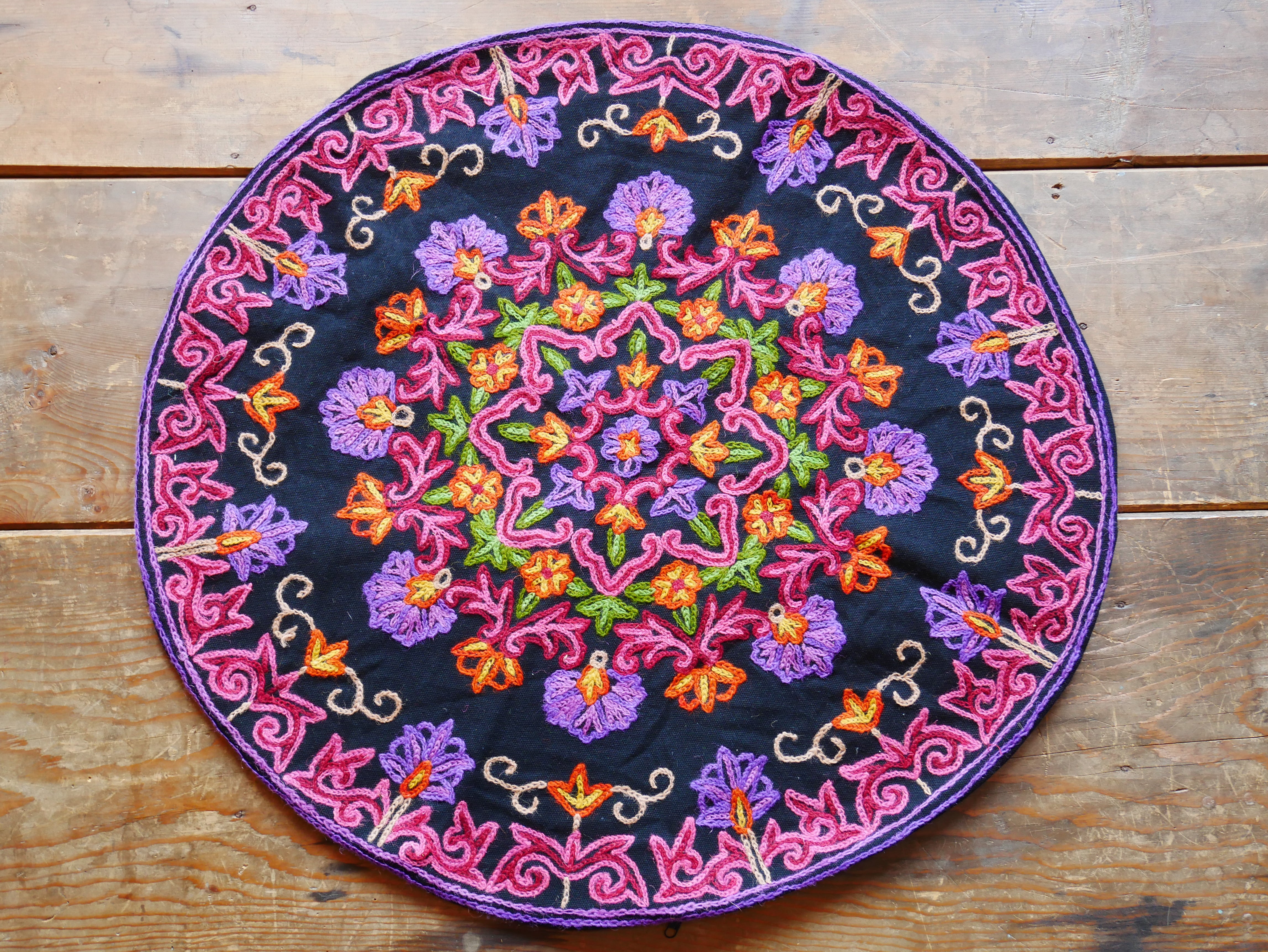 Kashmiri floor pillow "Shanti" | large meditation cushion - hand embroidered - cotton and wool - The Shanti Home